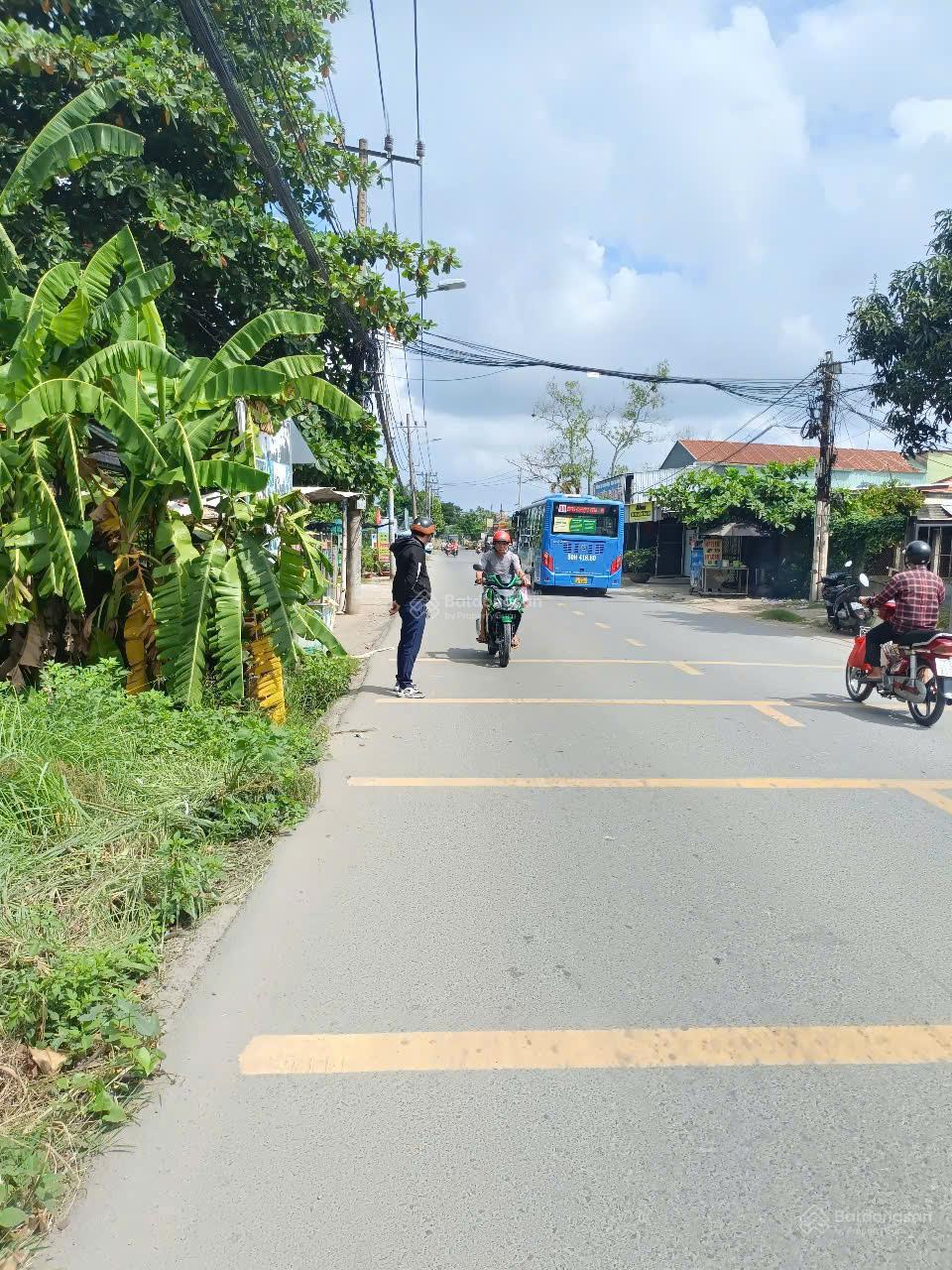 Bán gấp đất tại Đoàn Nguyễn Tuấn Hưng Long Bình Chánh 176m2 5x35m 100m2 thổ cư giá 5 tỷ 550 bớt lộc Bán gấp đất tại Đoàn Nguyễn Tuấn Hưng Long Bình Chánh 176m2 5x35m 100m2 thổ cư giá 5 tỷ 550 bớt lộc