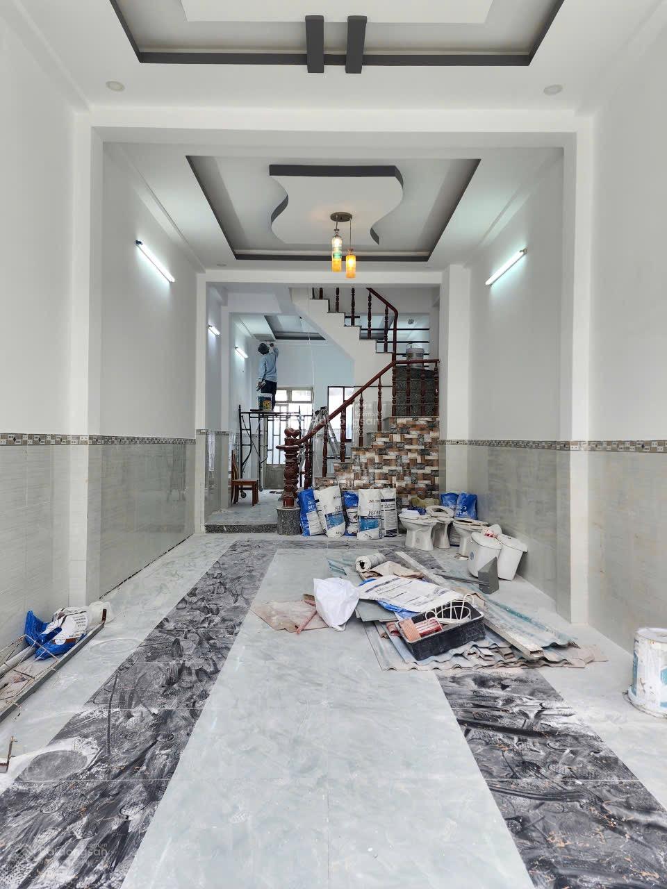 Bán nhà mặt tiền hẻm xe hơi Lê Văn Lương Phước Kiển, DT 70m2 XD 3tầng, sổ hồng riêng, Giá 5.2tỷ