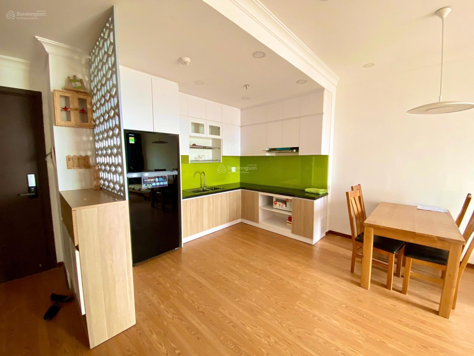 Cần bán lại căn hộ Phúc Thịnh tầng cao 70m2, 2PN, 1WC, có SH chính chủ. Giá: 3.7 tỷ thương lượng