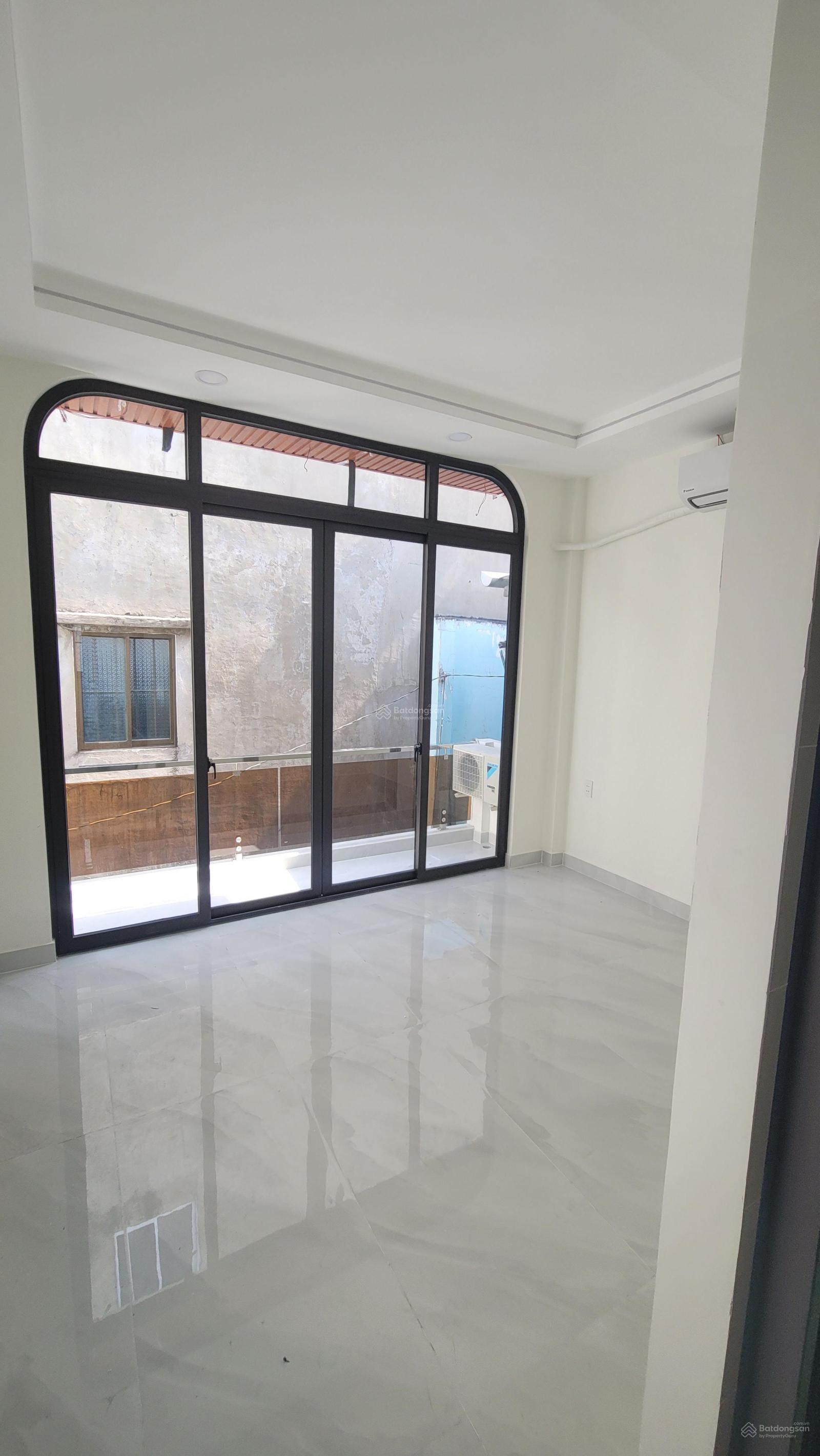 Q4, 80m Ra Mt Đoàn Văn Bơ, Không Quy Hoạch, 2 Tầng, 39m2 Chỉ 4 Tỷ 950tr