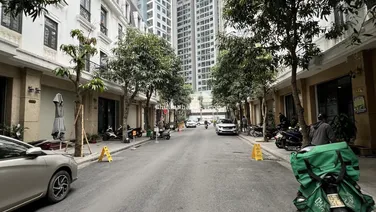 Bán căn 4.5 tầng thô x 77m khu Hoàng Huy Mall. Giá 11.5 tỷ