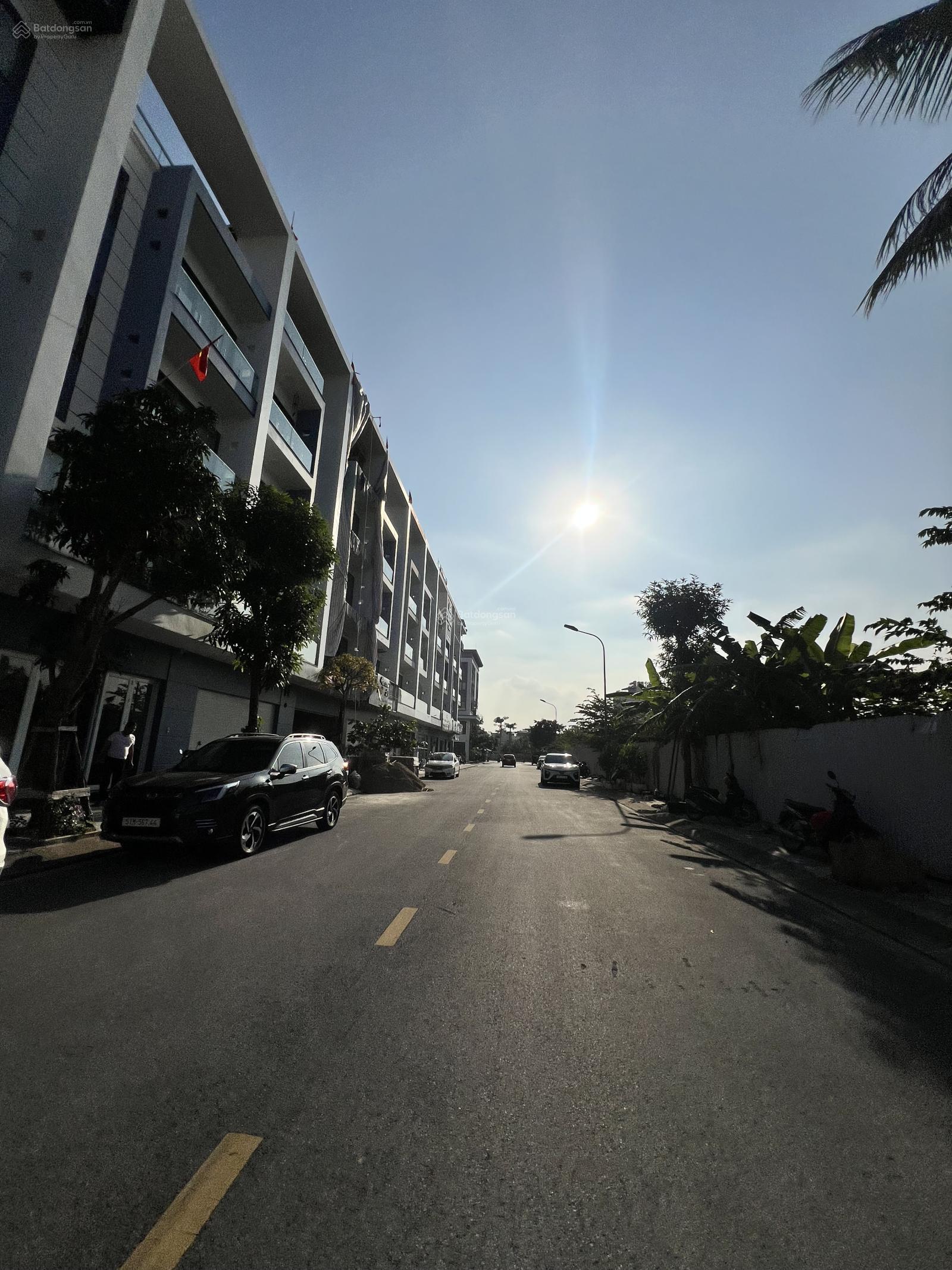 Bán căn 4.5 tầng thô x 77m khu Hoàng Huy Mall. Giá 11.5 tỷ