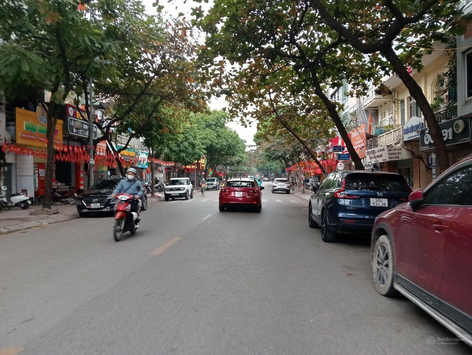 Bán đất Ngọc Lâm 475m2, giá 60 tỷ, phù hợp xây căn hộ dịch vụ dòng tiền