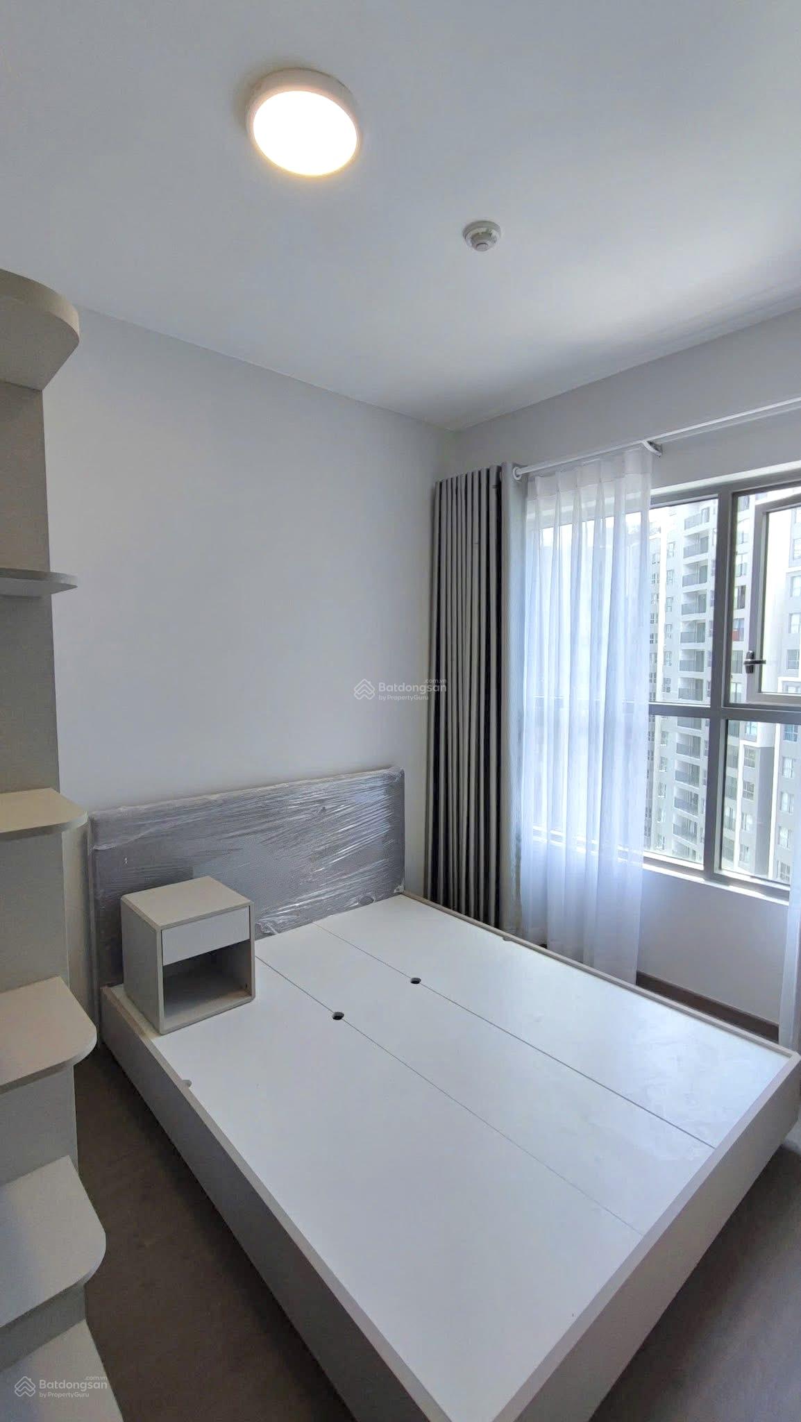 Bán căn 59m2 view hồ bơi block D + Sổ hồng sẵn + Giá 2.8 tỷ (102%) + Tầng đẹp