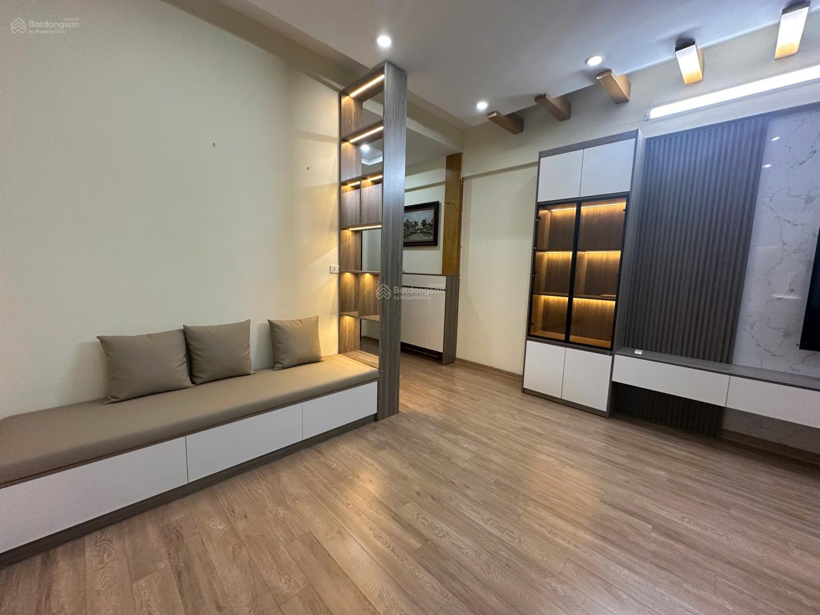 Chính chủ bán căn 2 phòng ngủ 74m2 sổ đỏ, đầy đủ nội thất Nơ 23 Pháp Vân, giá 4,75 tỷ