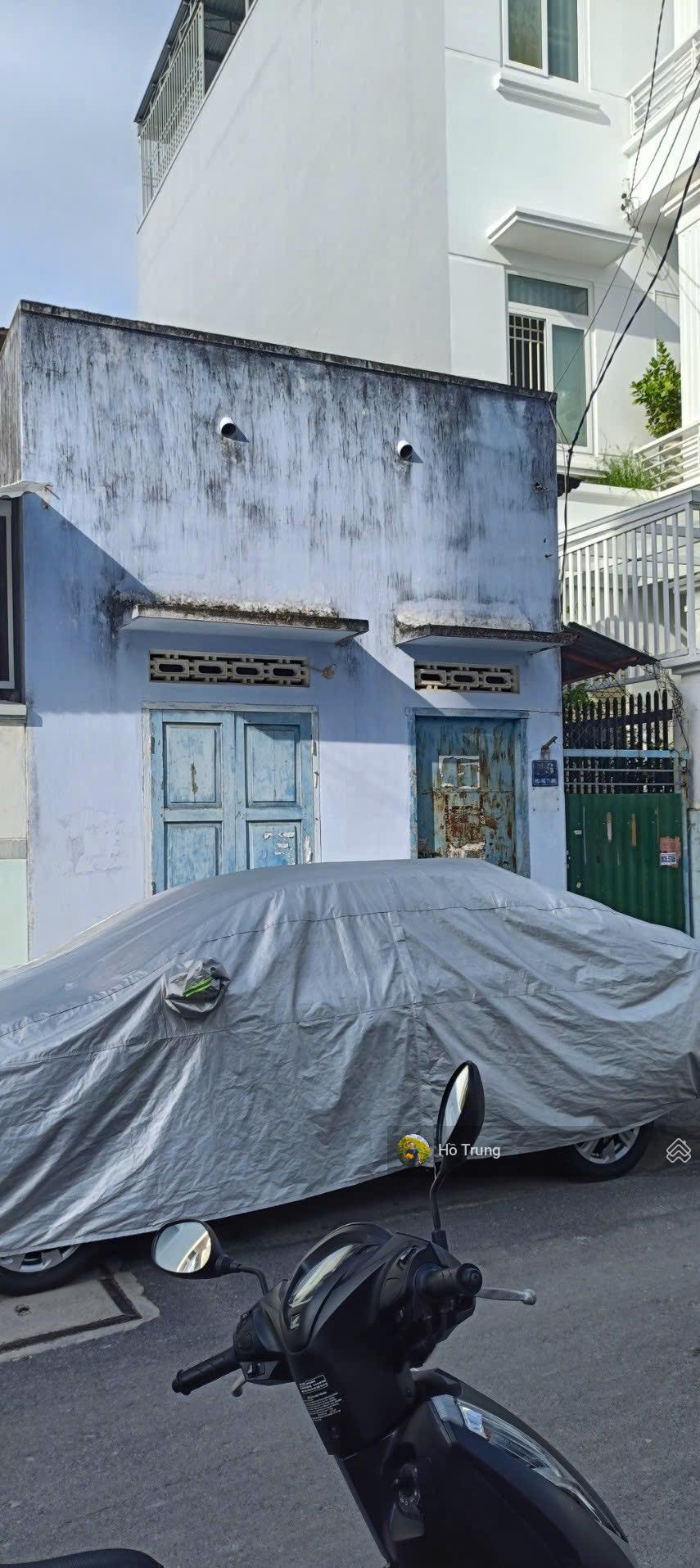 Bán dãy trọ mặt đường Hoàng Trinh, cách bãi tắm Hòn Chồng 200m