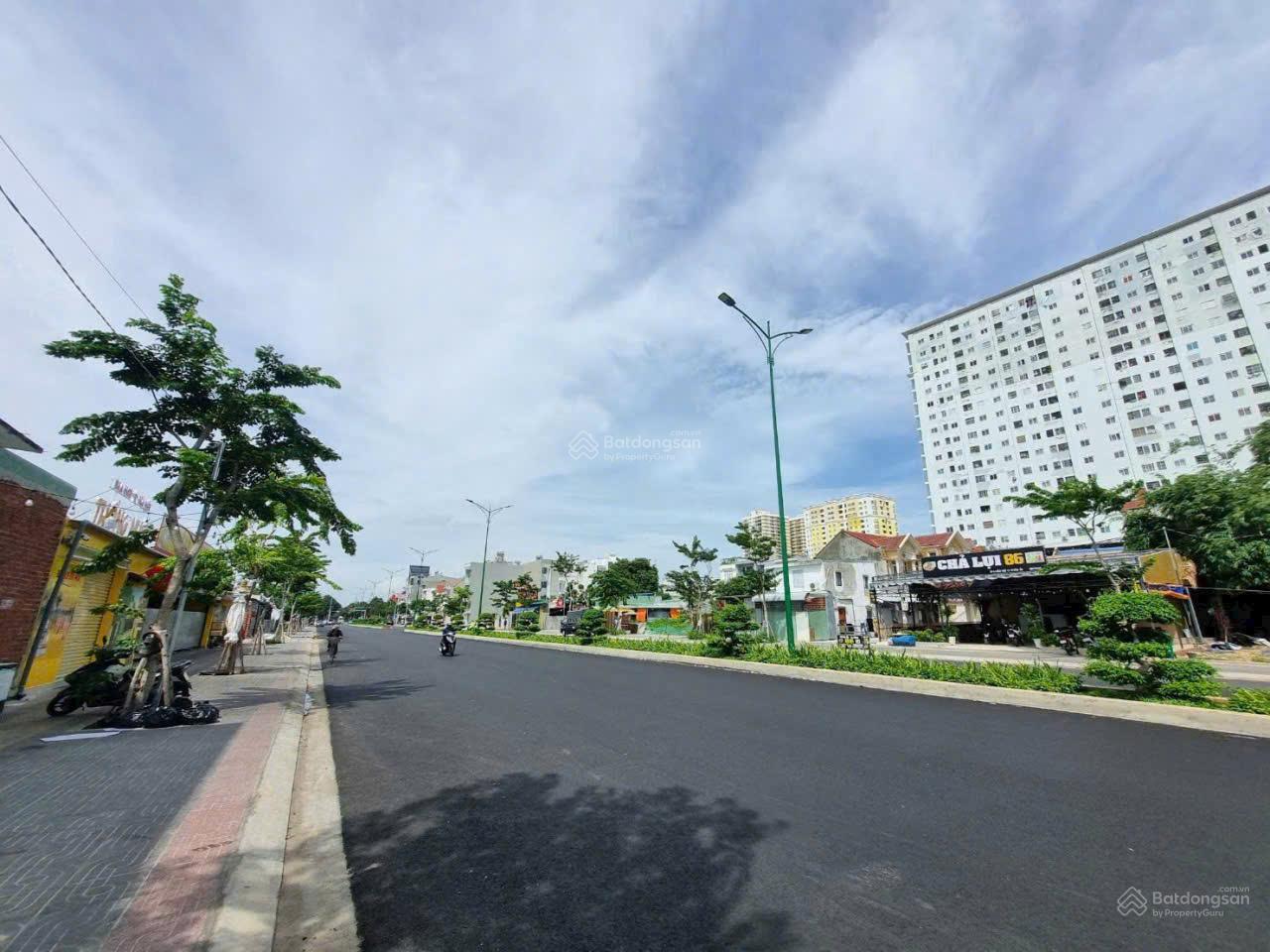 Gia Đình tôi cần bán lô đất đẹp mặt tiền Thống Nhất,168m(8,4-19)tc 142m² giá cực tốt chỉ 24 tỷ