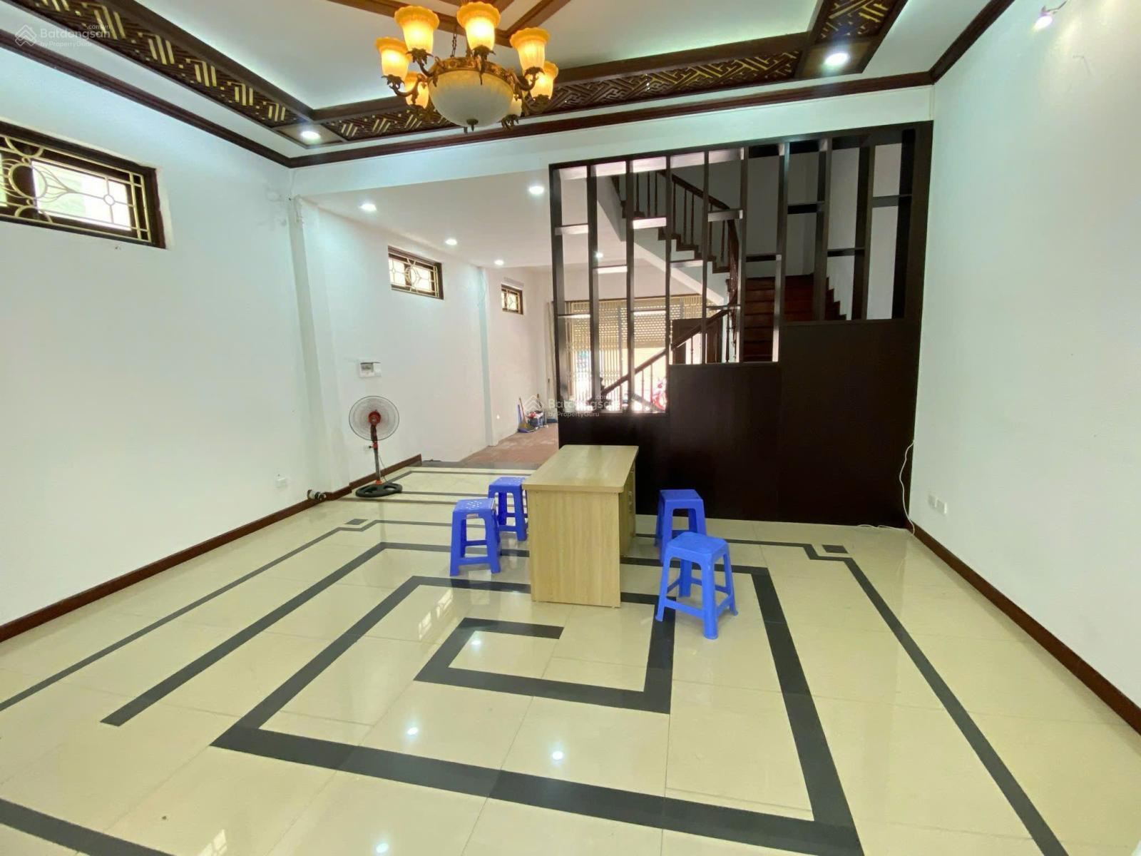 Cho thuê nhà Huy Du	DT 135m, x ,5 tầng, căn góc 2 mặt tiền điều hòa nóng lạnh, nhà mới, giá 48 tr