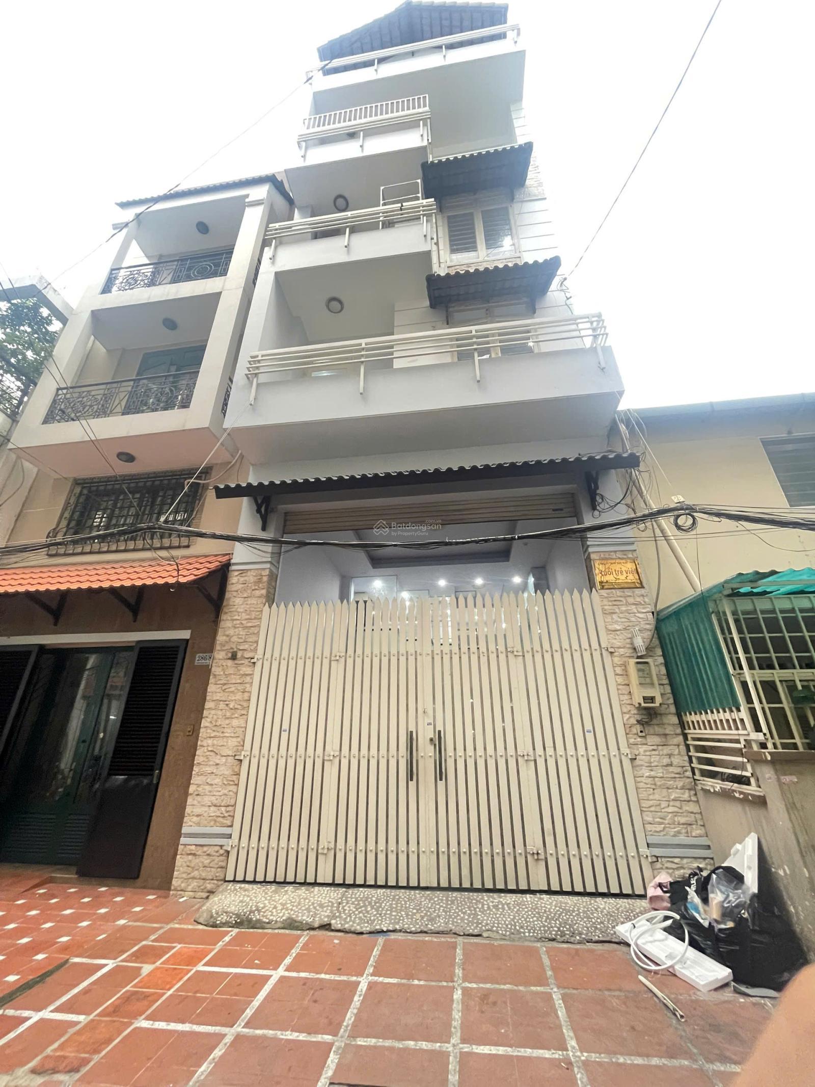 Nhà HXH 8m Trần Hưng Đạo, Quận 1. DT: 5.6x17m, nhà trệt, 4 lầu ST giá 31 tỷ TL