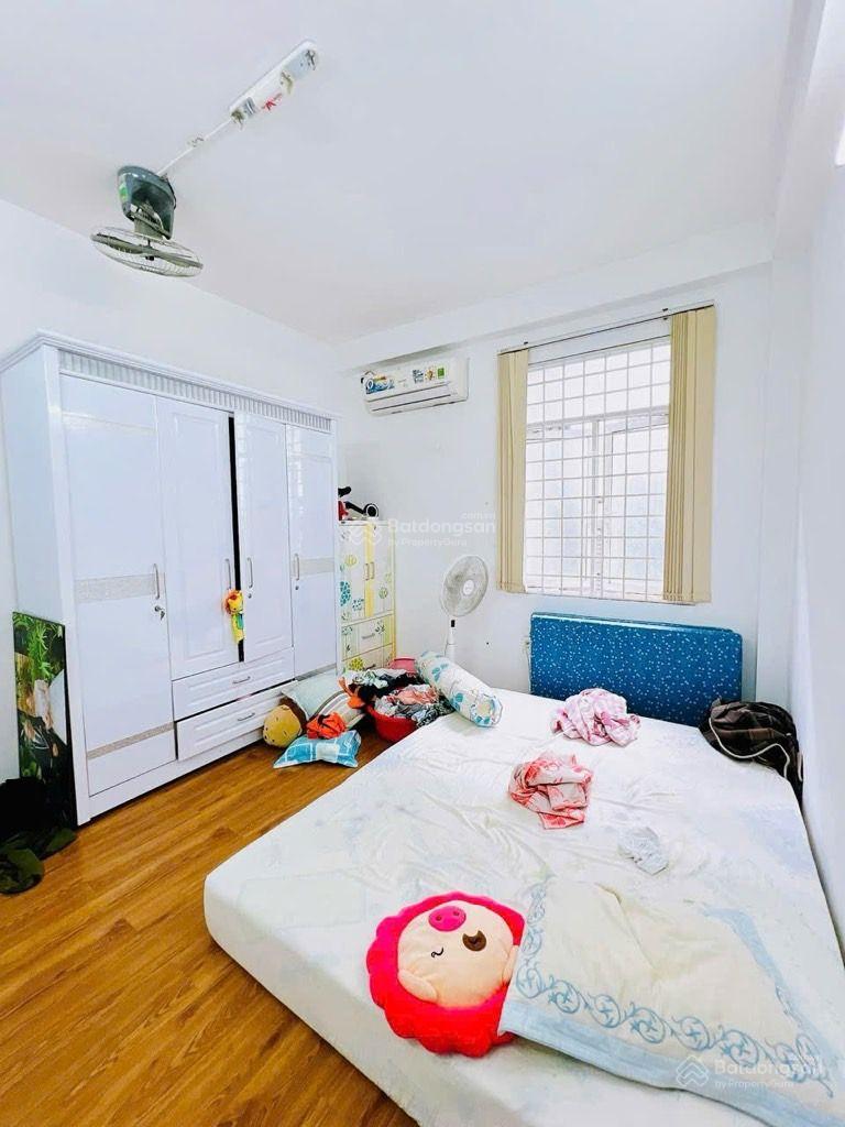 Q4, 30m ra mặt tiền Đoàn Văn Bơ, ngay tòa nhà Ree Tower, cầu Calmette, KQH, 5 tầng, chỉ 4 tỷ 350tr