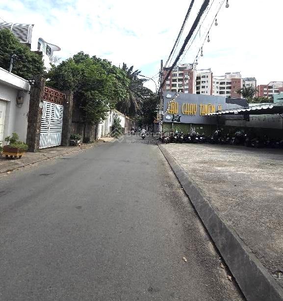 Chủ gấp bán nhà 2 tầng mặt tiền kinh doanh khu VIP Hoàng Diệu 2 - Gần Vincom Thủ Đức - giá 10,6 tỷ