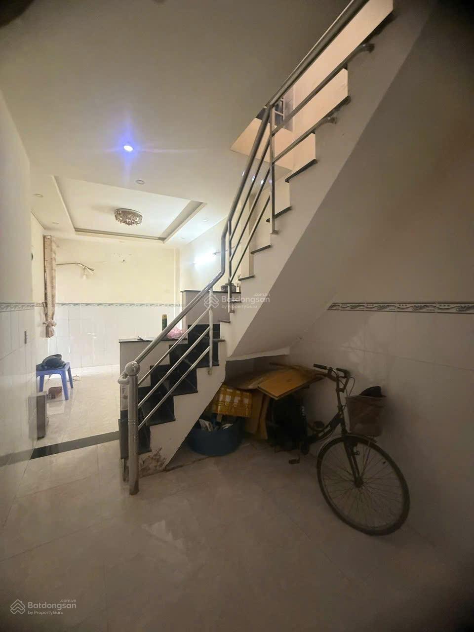 Nhà chính chủ Diện Tích 45 m trệt lầu hẻm cụt 3 m đường Nguyễn Văn Quá Giá 2 tỷ 980 tr TL