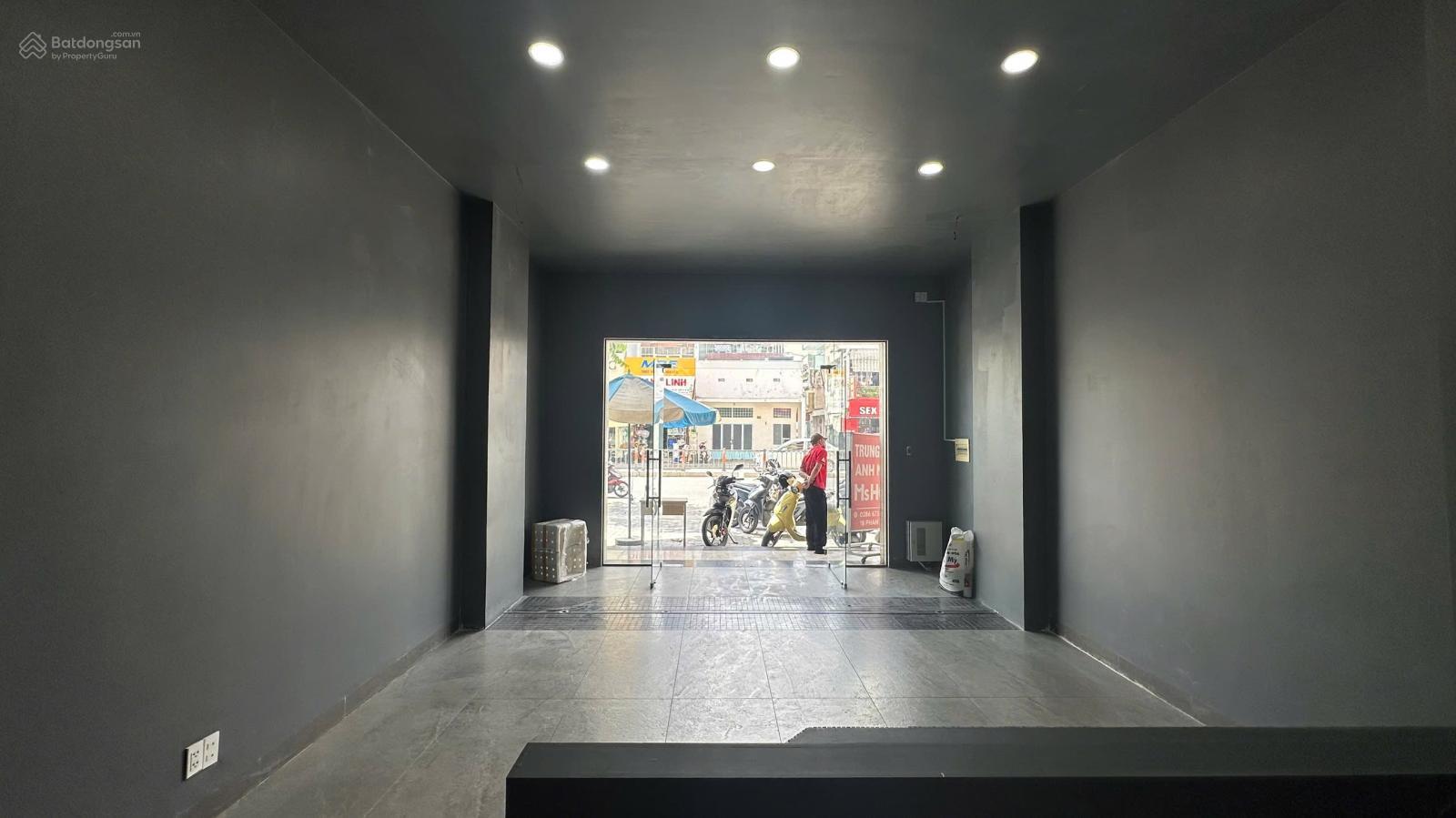 Cho thuê nhà mặt tiền Phan Văn Trị khu Cityland Park Hills, P10, Gò Vấp