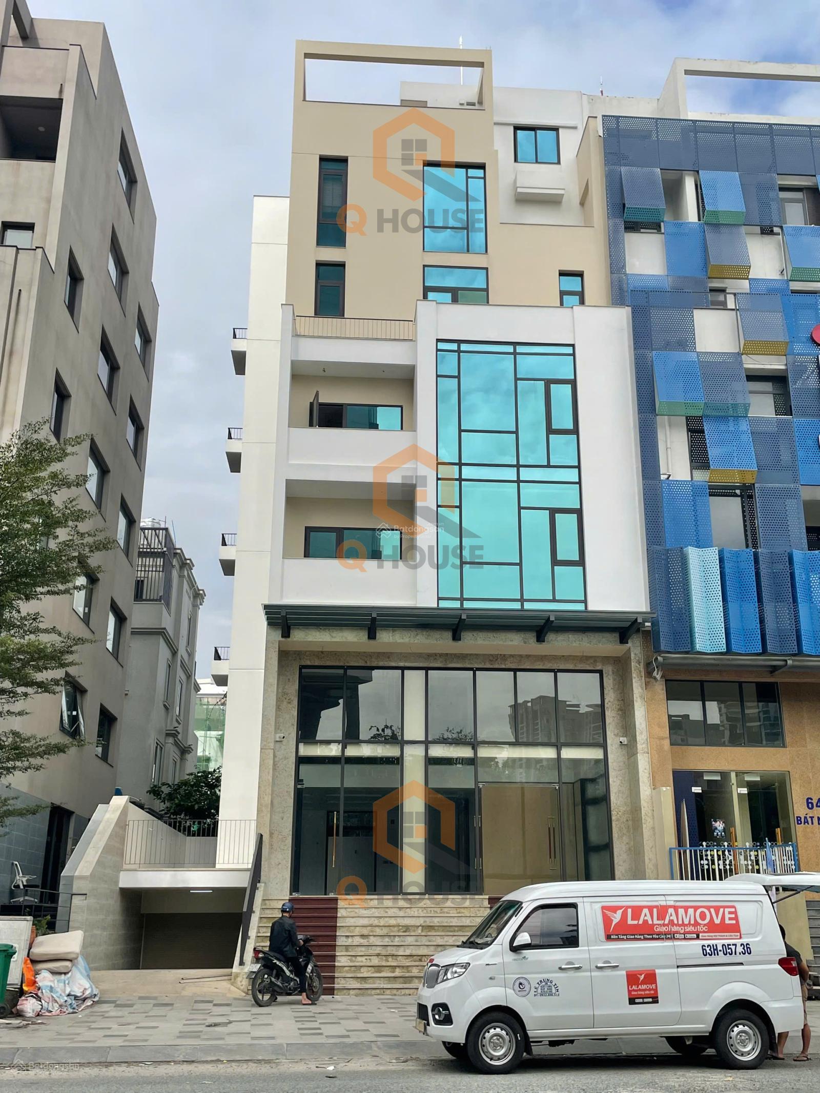 05 tòa nhà "mới" Trương Văn Bang - Bát Nàn 8*20m, 10*20m, 14*20m, hầm, 7 tầng 150 - 250 triệu/tháng