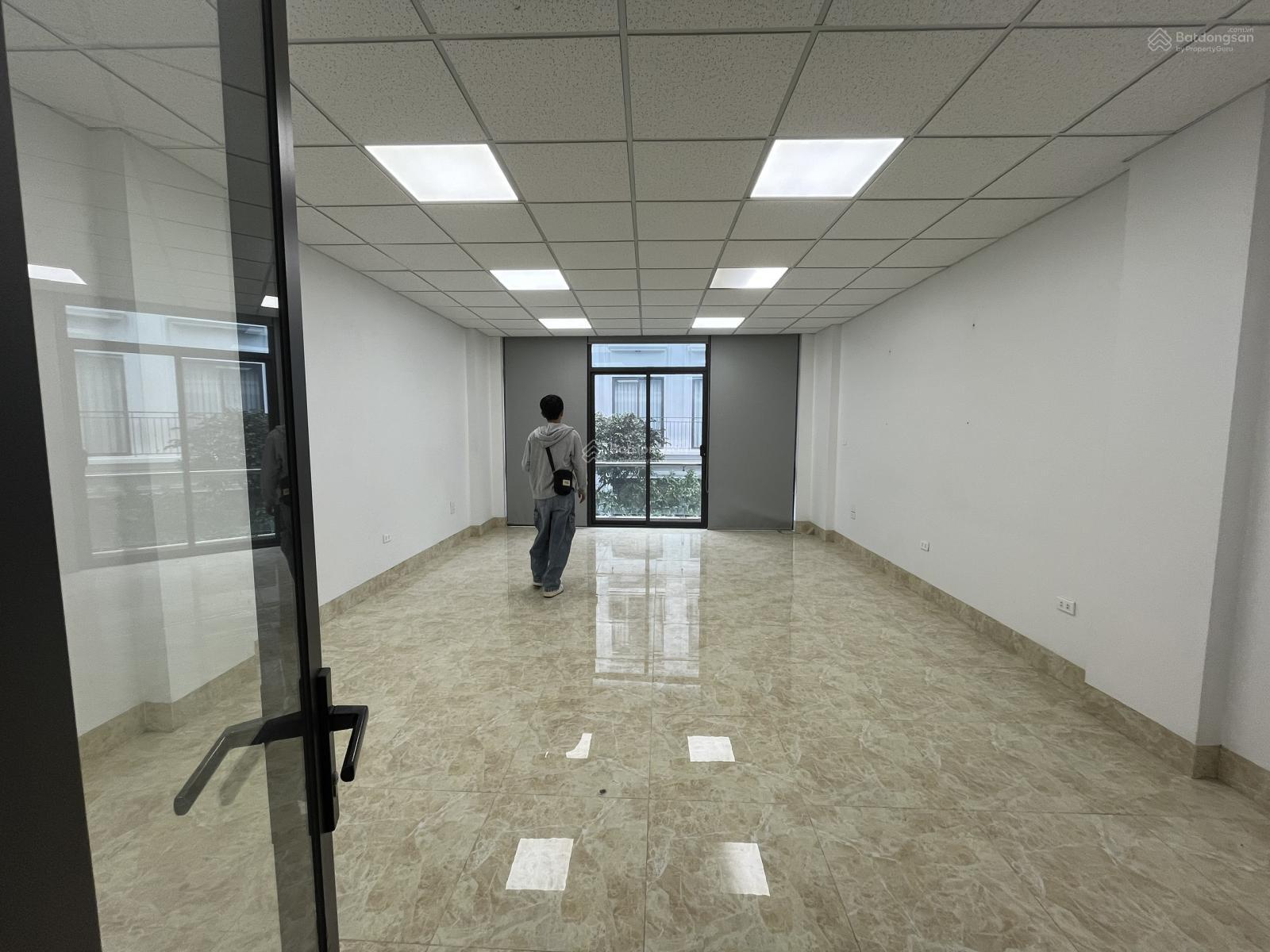 Cho thuê văn phòng dịch vụ Mỗ Lao, diện tích 57m2/tầng, 1 tầng để thông sàn