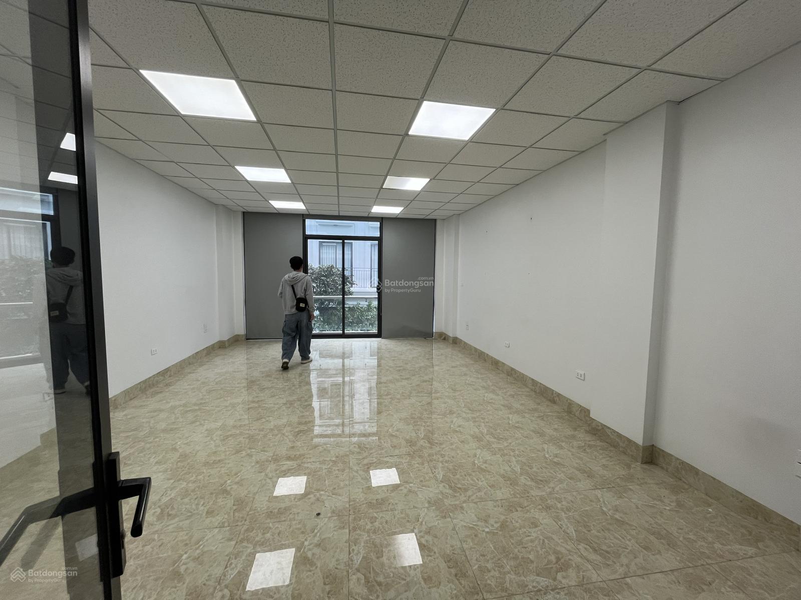 Cho thuê văn phòng dịch vụ Mỗ Lao, diện tích 57m2/tầng, 1 tầng để thông sàn