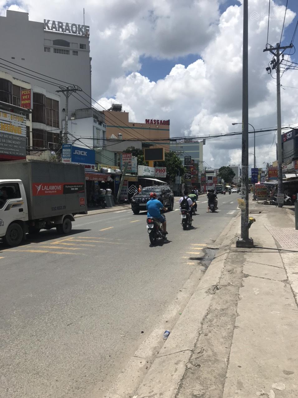 Bán đất góc 2MT Nguyễn Ảnh Thủ gần Tô Ký, DT: 10x18m, giá 20 tỷ TL Bán đất góc 2MT Nguyễn Ảnh Thủ gần Tô Ký, DT: 10x18m, giá 20 tỷ TL