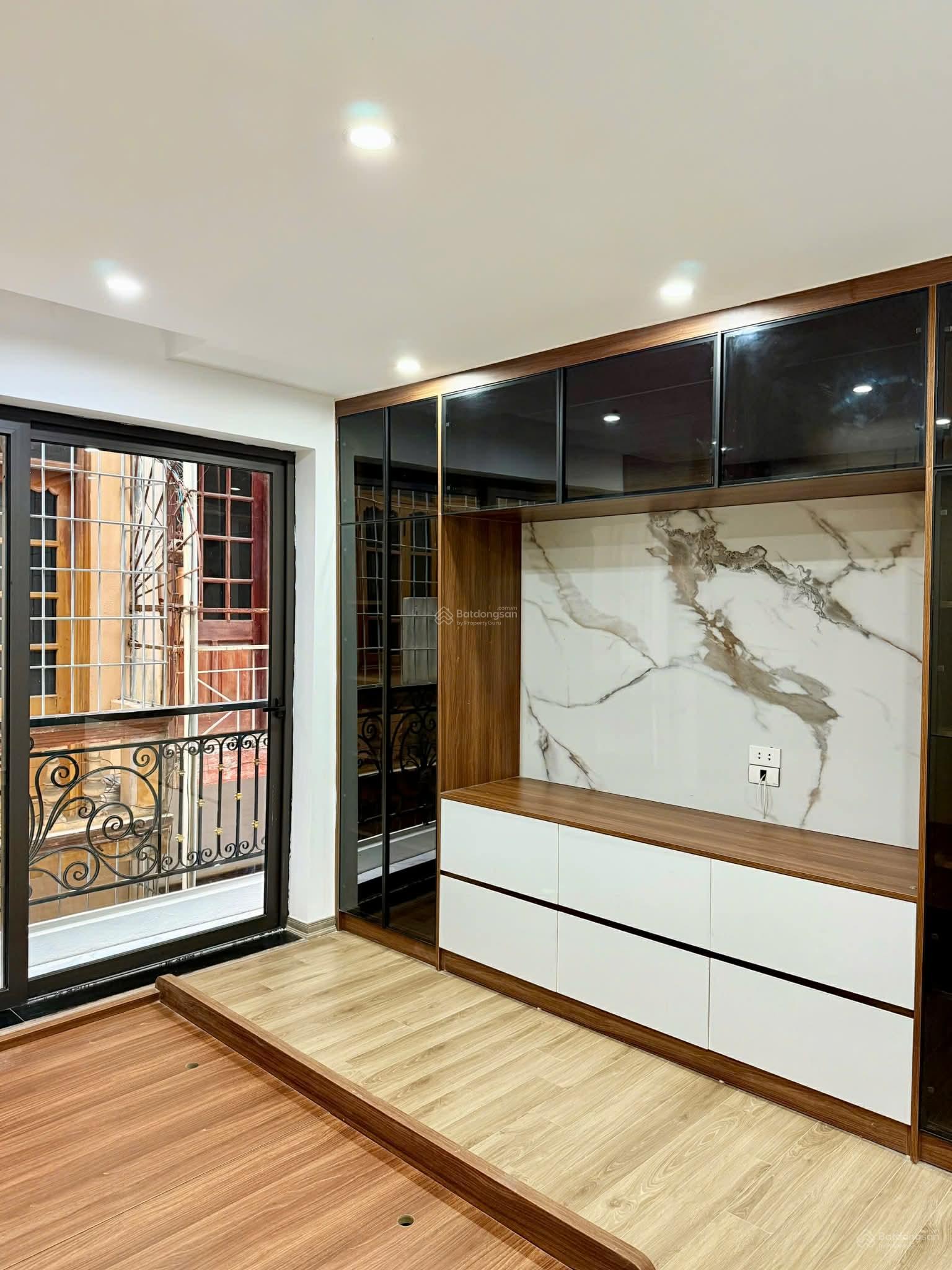 Phân lô Hoàng Văn Thái 55m, 5T, MT5m, lô góc ô tô tránh, giá 13.8 tỷ. LH:0946 387 *** Phân lô Hoàng Văn Thái 55m, 5T, MT5m, lô góc ô tô tránh, giá 13.8 tỷ. LH:0946 387 ***