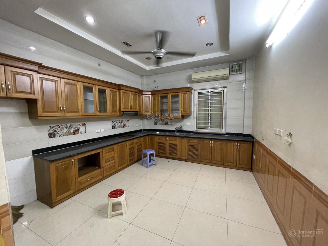 Nhà riêng ngõ 325 phố kim ngưu thông lạc trung dt55m2x5t giá 19tr