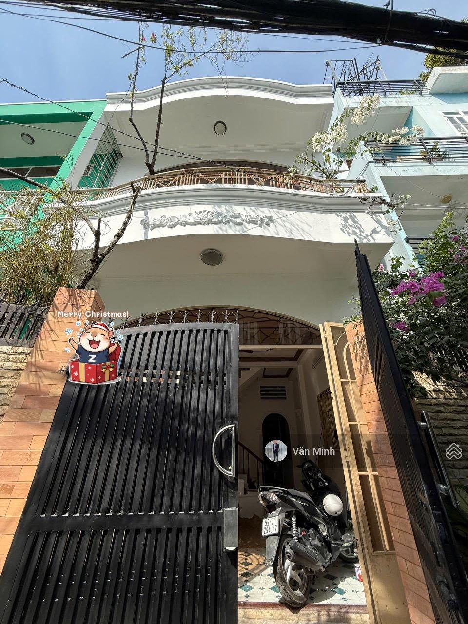 Bán nhà hẻm Đường Lê Quang Định Phường 11 Bình Thạnh 1 trệt lửng 2 lầu ST 2PN master 3WC