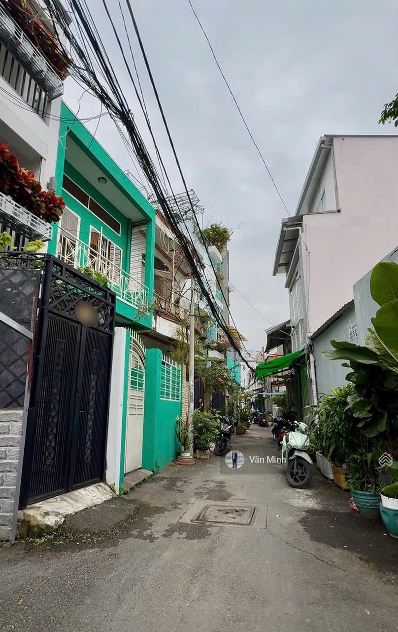 Bán nhà hẻm Đường Lê Quang Định Phường 11 Bình Thạnh 1 trệt lửng 2 lầu ST 2PN master 3WC