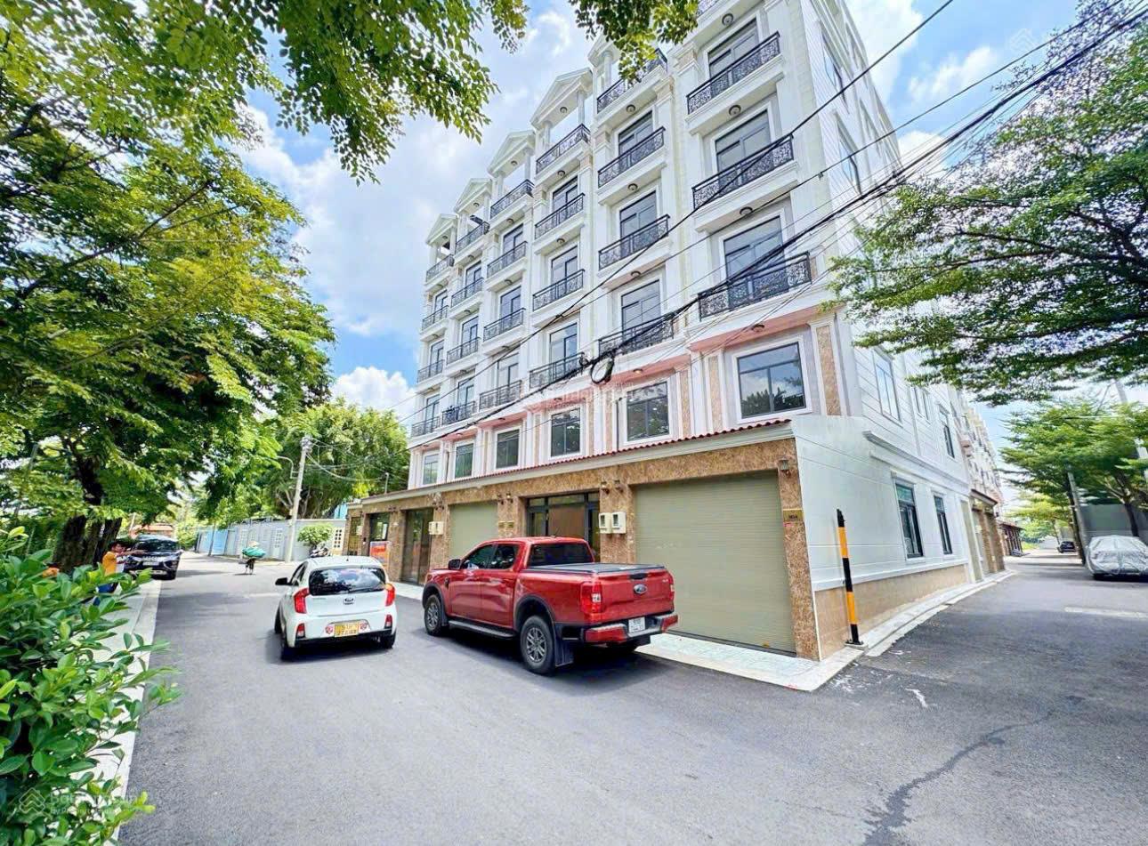 Bán nhà mới 100% 4 tầng ngay KĐT Van Phúc - Hiệp Bình Phước giá 8tỷ450 LH: 0812 055 ***