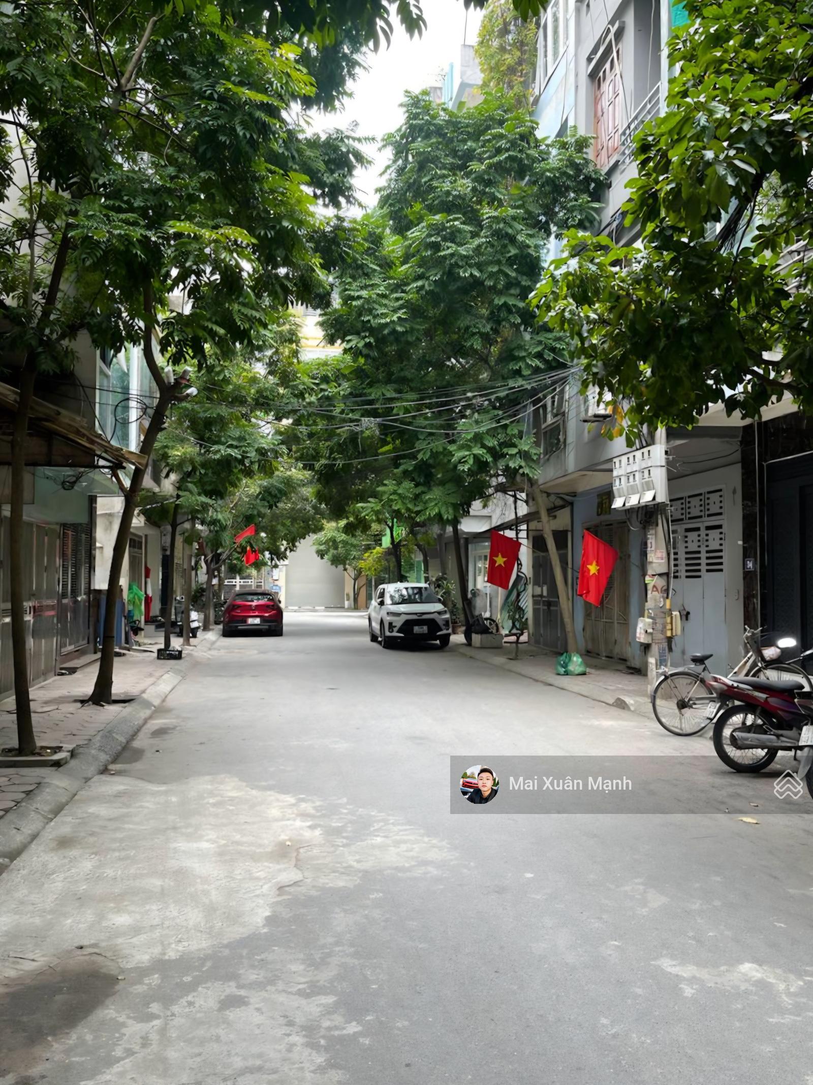 Bán nhà Chiến Thắng Văn Quán, ô tô tránh nhau, vỉa hè, kinh doanh