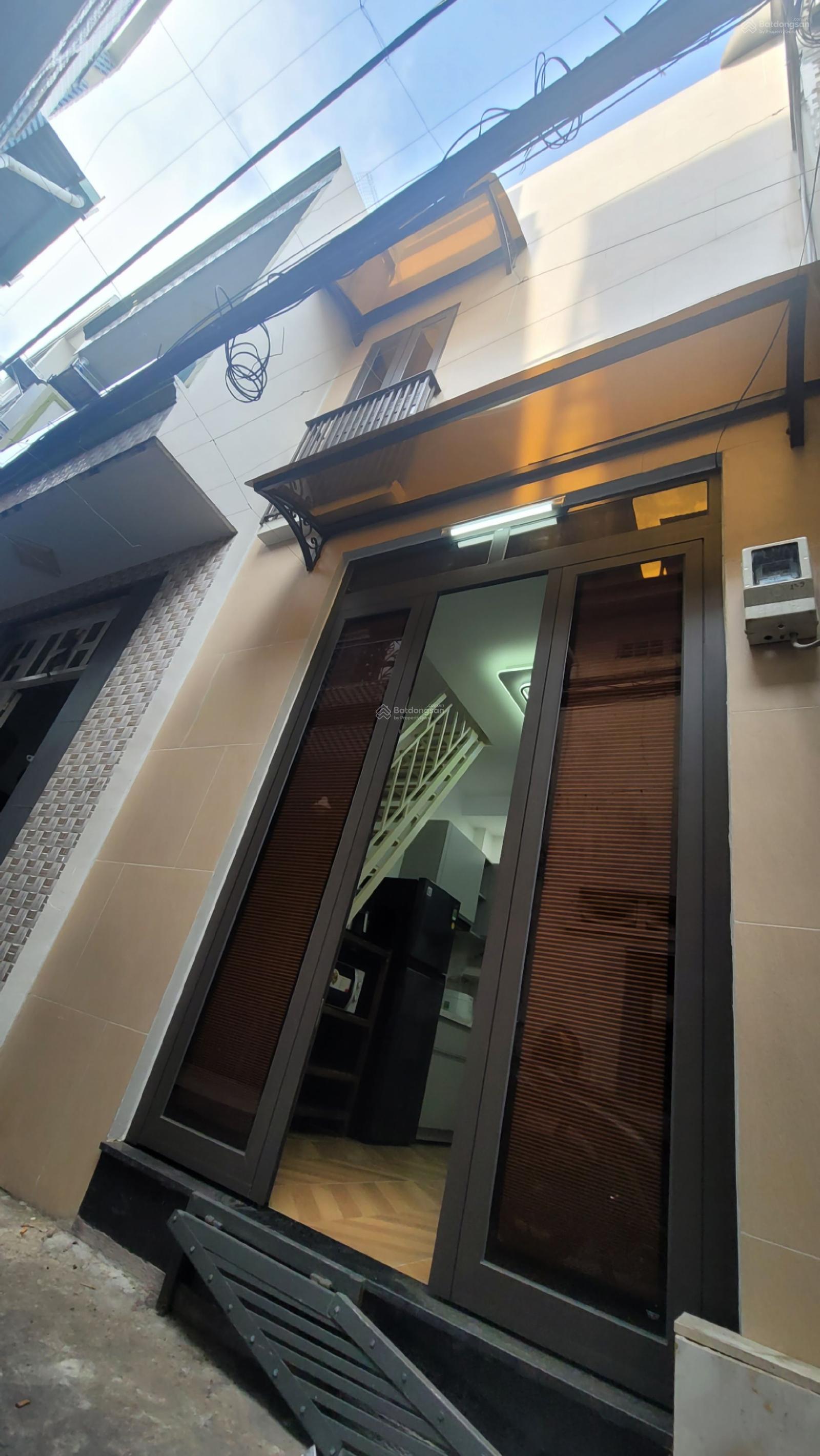 Q4, HOMESTAY MINI MỚI 100%, FULL NỘI THẤT, 3 TẦNG, 30M RA PHỐ ẨM THỰC VĨNH KHÁNH CHỈ 2 TỶ 800TR