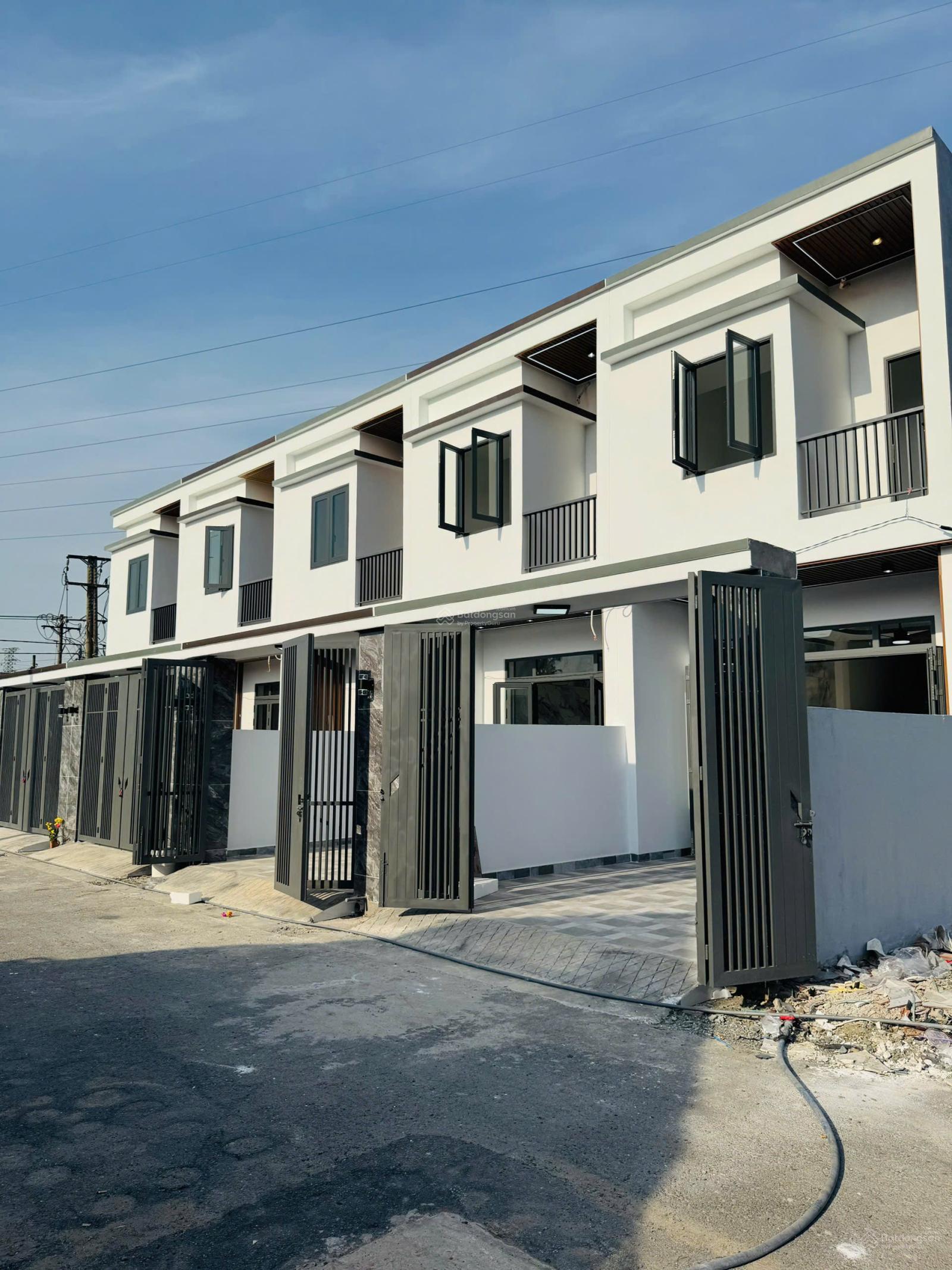 Nhà phố hoàn thiện SHR THỔ CƯ-HOÀN CÔNG. ngay chợ TÂN MAI 2. TT chỉ 650 triệu nhận nhà ở ngay Nhà phố hoàn thiện SHR THỔ CƯ-HOÀN CÔNG. ngay chợ TÂN MAI 2. TT chỉ 650 triệu nhận nhà ở ngay