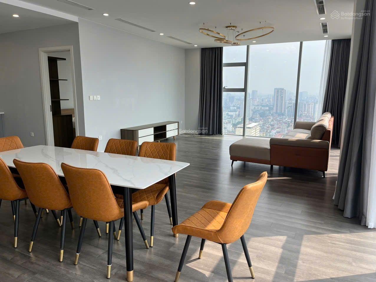 Em đang có mấy căn 3 ngủ 2 vệ sinh đang trống cần cho thuê gấp nhà có sẵn nội thất vào ở ngay Em đang có mấy căn 3 ngủ 2 vệ sinh đang trống cần cho thuê gấp nhà có sẵn nội thất vào ở ngay