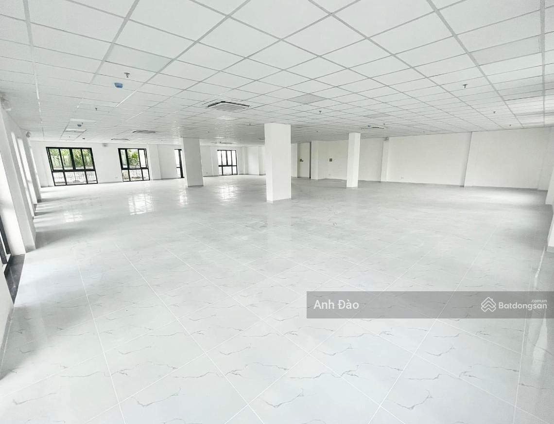 Chính chủ cần cho thuê nhà góc 2 MT Đường Ba Tháng Hai, Phường 12, Quận 10