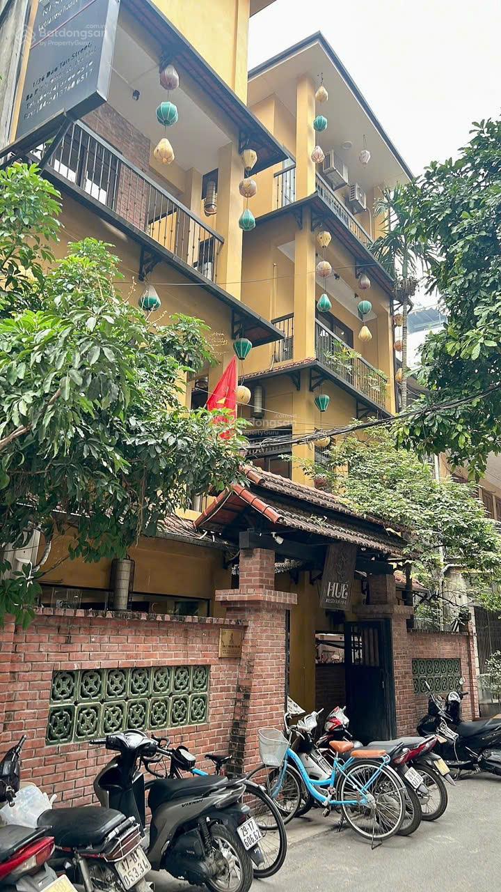 Siêu hiếm! Bán nhà phân lô, dãy chẵn, ôtô tránh, KD sầm uất, Phố Đào Tấn, DT 140m2 x 4tầng, MT 11m