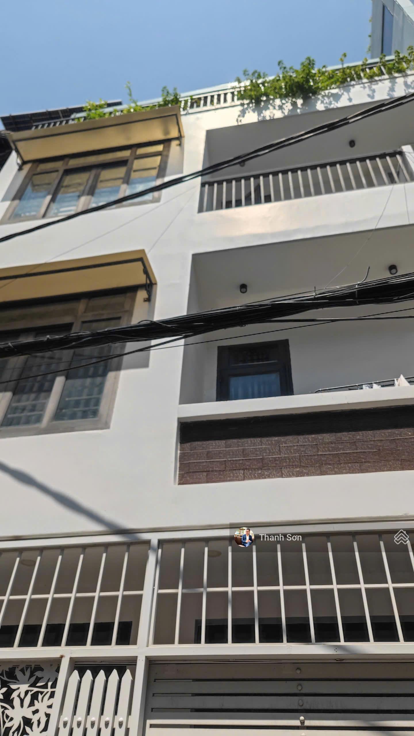 Nhà 5 tầng (8,4x18m) mặt bằng kinh doanh + 12 phòng. Đường nhựa 7m sát mặt tiền - 22,8 tỷ còn bớt