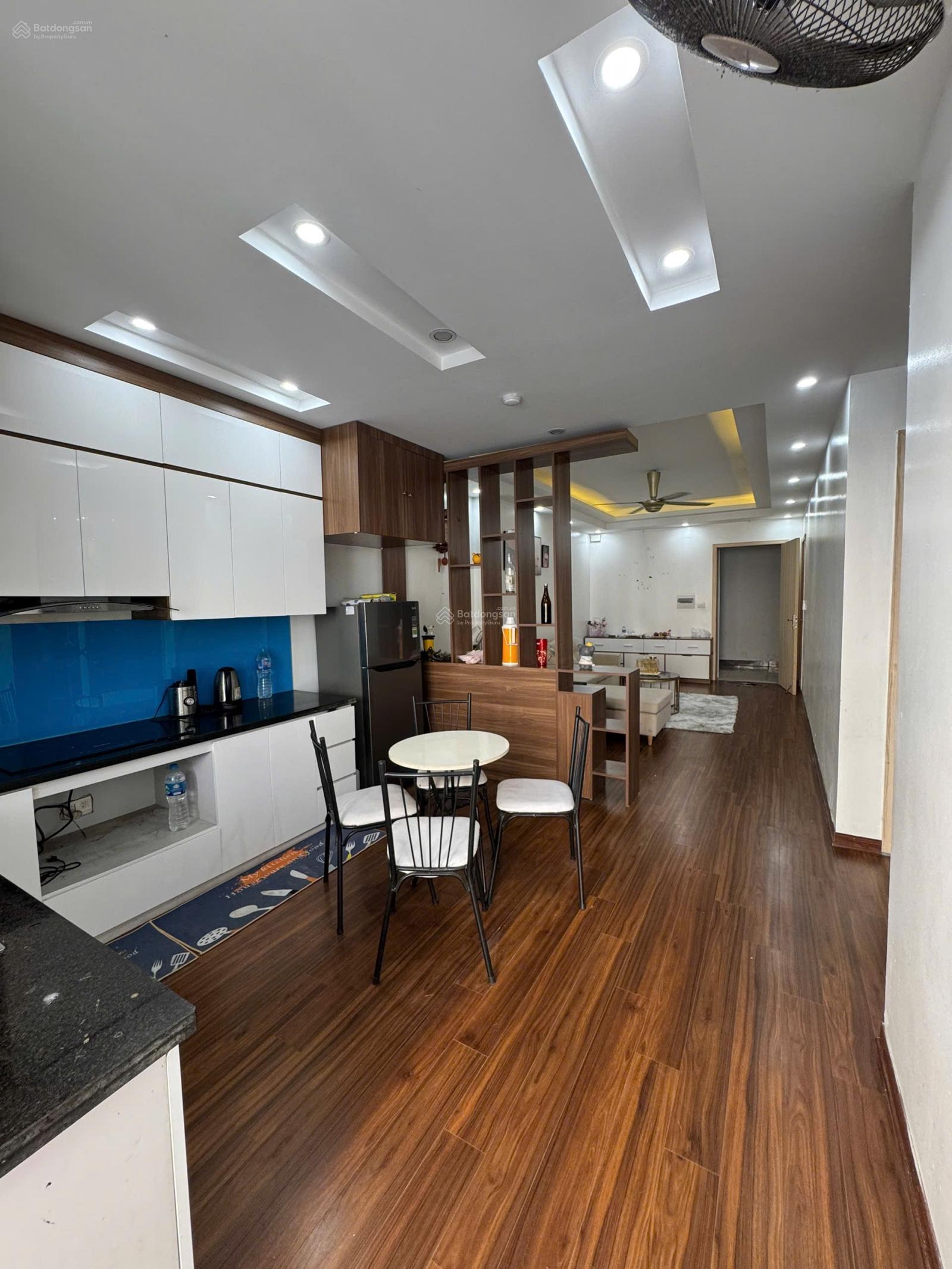 Bán căn hộ 2 ngủ 2wc ~72m2 tim tường full đồ chỉ việc xách vali về ở giá tốt chỉ 3tỷ5xx thu về