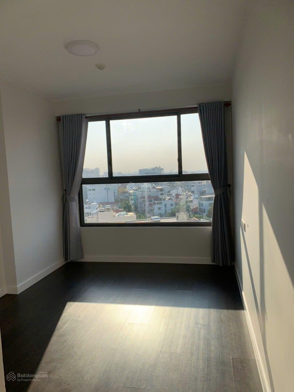 Botanica Premier 70m2, 2pn ntcb giá 15tr ở liền LH 0797 799 ***