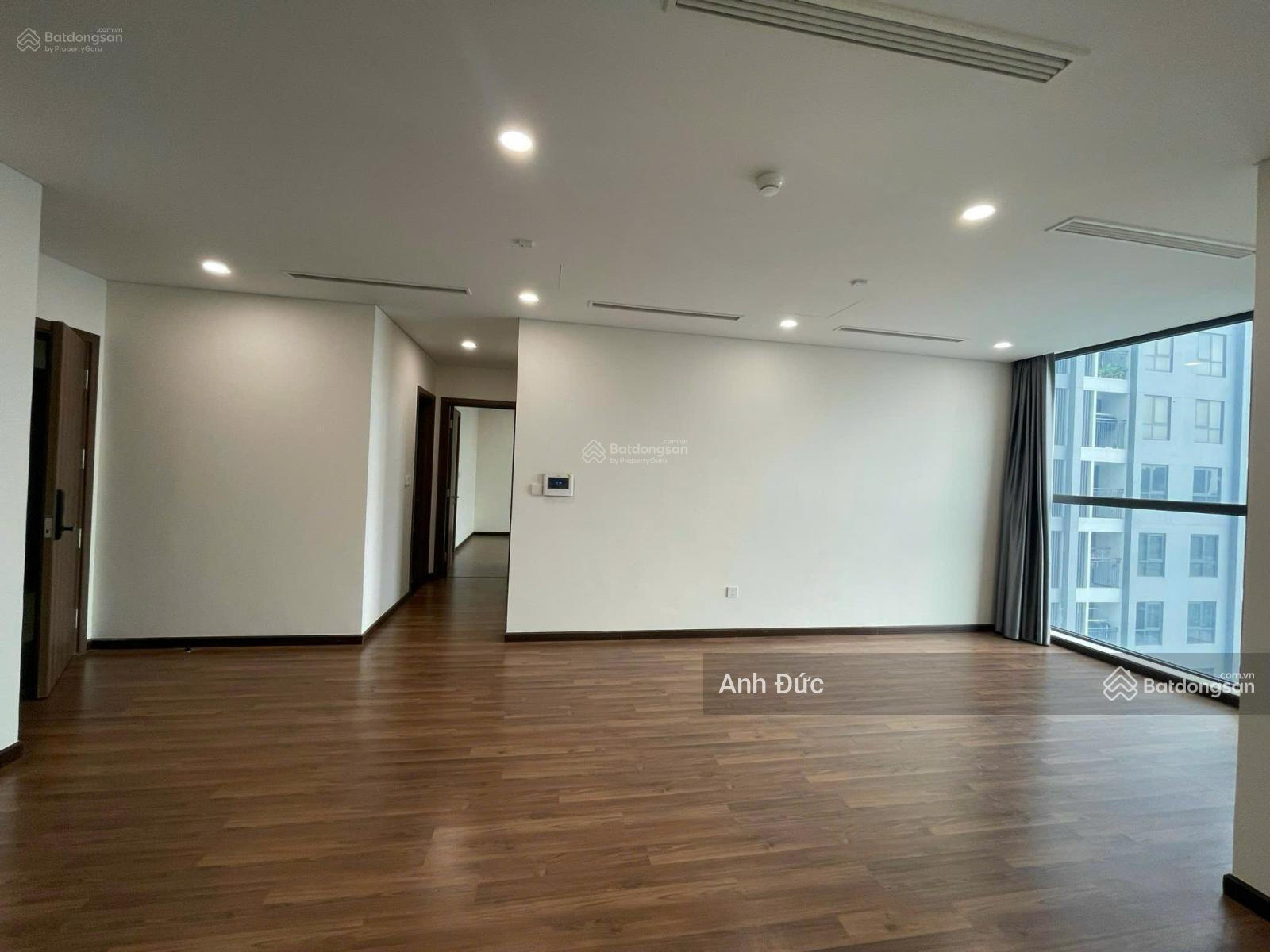 Bán căn hộ Mipec Xuân Thủy 83,5m² 2PN giá 11,43 tỷ trung tâm Cầu Giấy