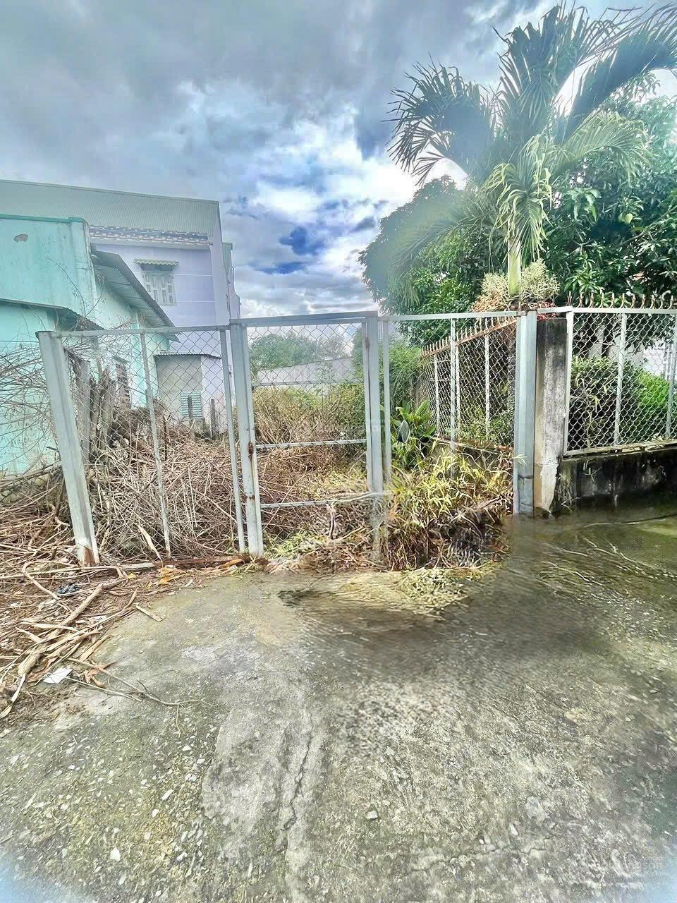 Đất xã Đại Phước mới, diện tích 115M full thổ cư, đường xe ba gác, Giá chỉ 1ty3