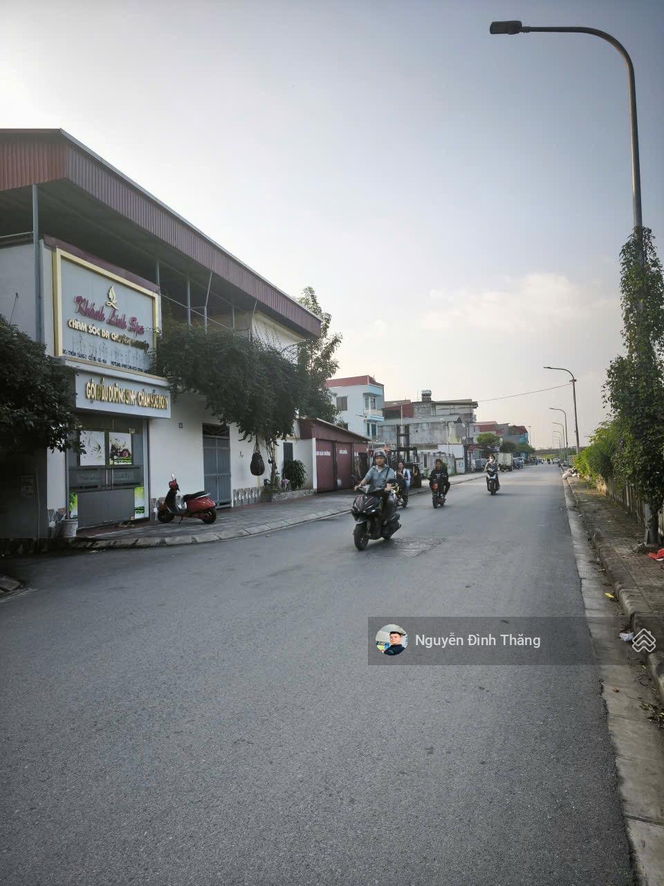 Bán 65.4m trục chính kinh doanh mặt đường thôn Vàng Cổ Bi Gia Lâm