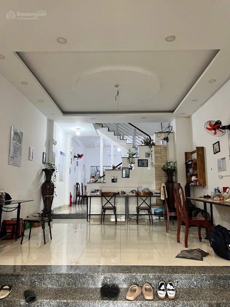 Chỉ nhỉnh 6 tỷ, nhà 3 tầng hẻm xe hơi, gần Lotte Quận 7