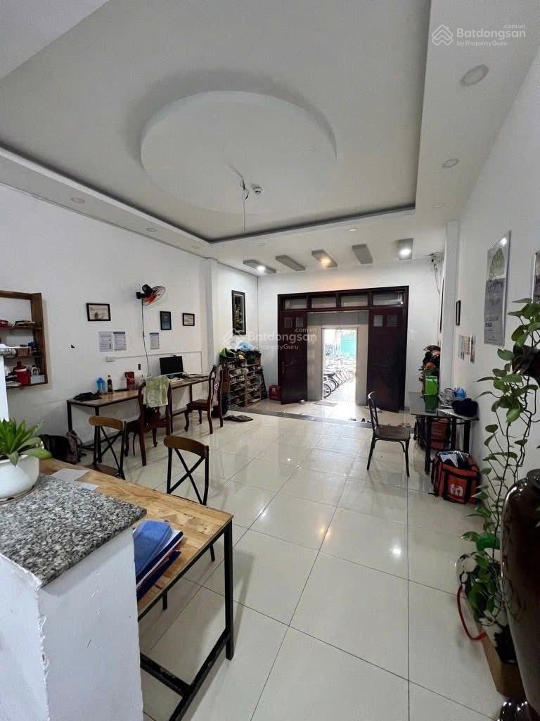 Chỉ nhỉnh 6 tỷ, nhà 3 tầng hẻm xe hơi, gần Lotte Quận 7