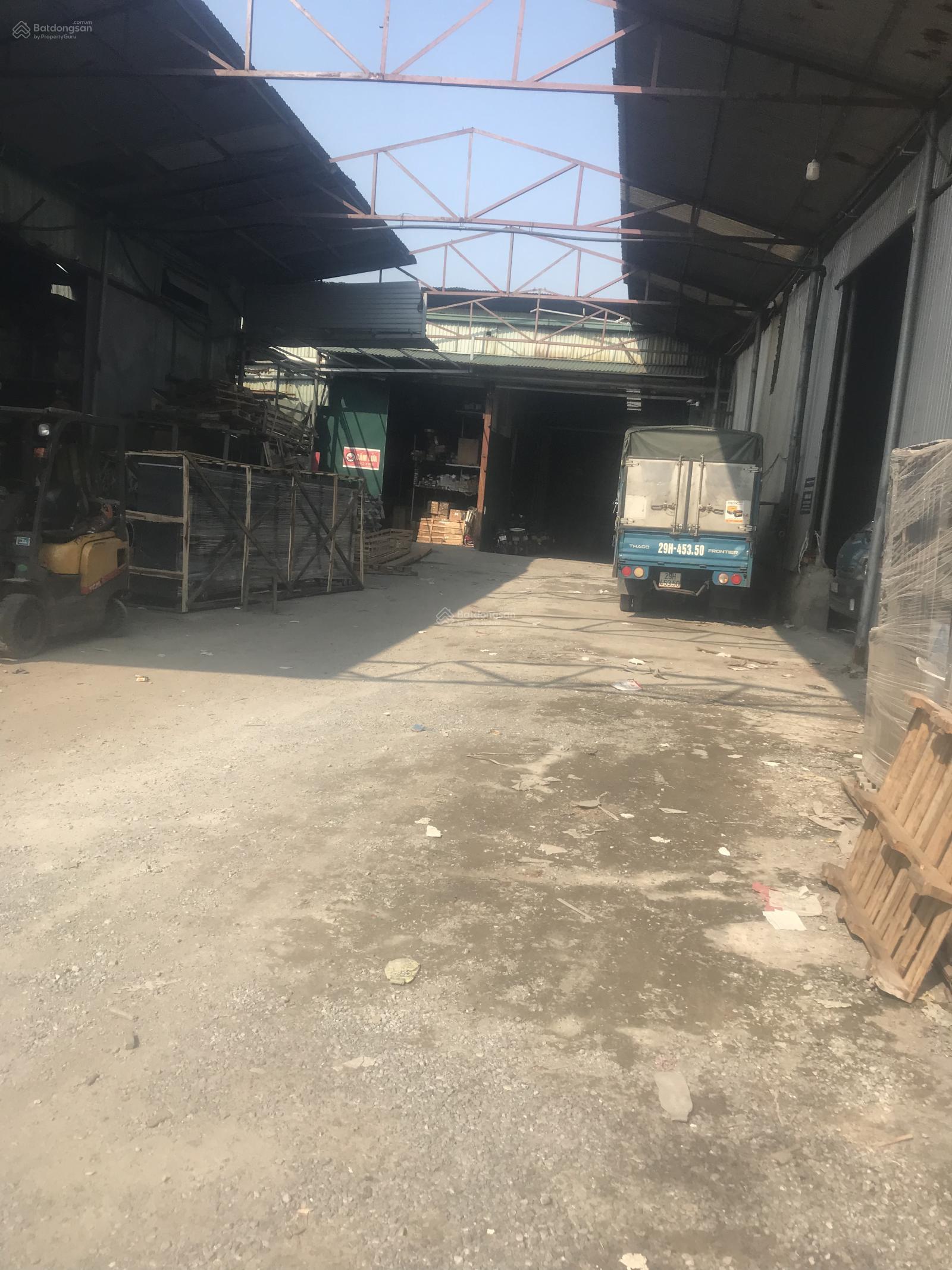 Cho thuê kho xưởng Ngô Gia Tự (gần cầu Đuống) DTSD: 700m2