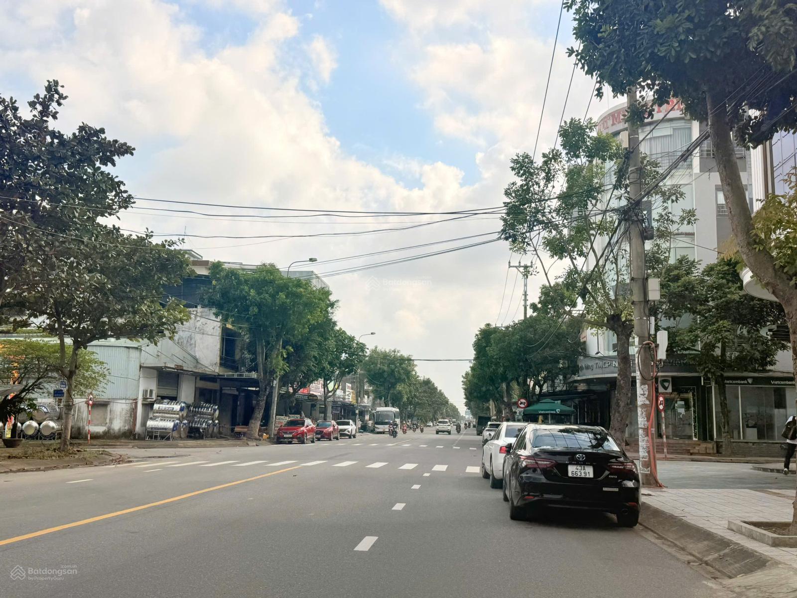 Bán đất diện tích lớn 865m2 mặt tiền Quốc Lộ 1A - Miếu Bông giá 19tỷ700