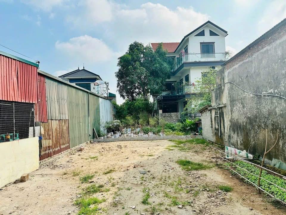 Chính chủ gửi bán 103,1m2 Hòa Bình Thượng, Tân Tiến, Văn Giang Hưng Yên. Giáp dự án Sun