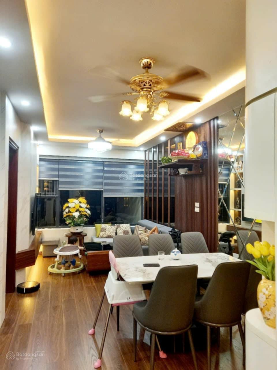 Bán CC 2PN, 2vs, 71m2, giá 7,980 tỷ tại Chung cư 60 Hoàng Quốc Việt, bao đẹp Hot! LH 0978 258 ***