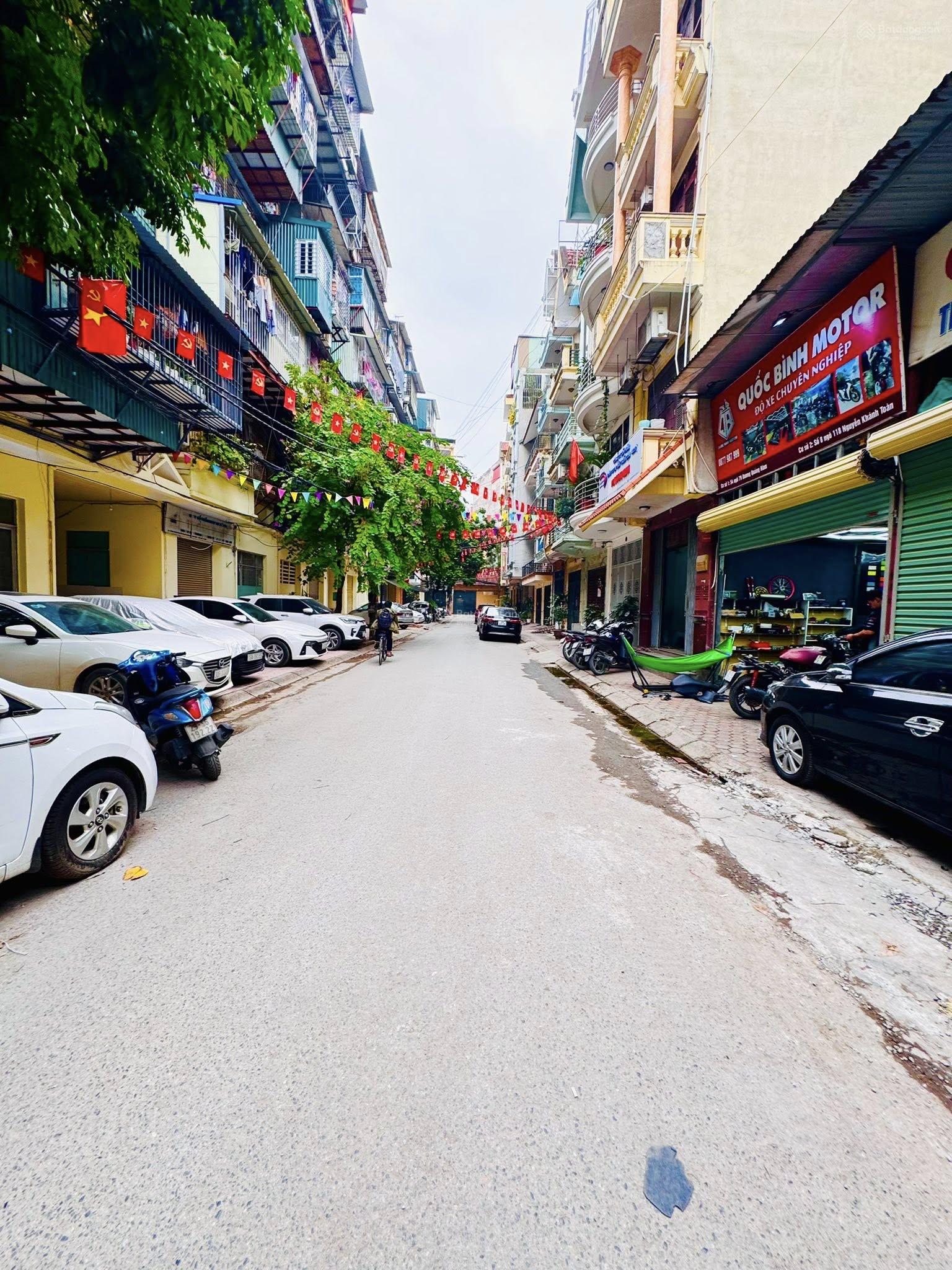 Phân lô, ô tô tránh dừng đỗ, gần phố Nguyễn Khánh Toàn 99m2 mặt tiền 7.5m 4 tầng giá 44 tỷ