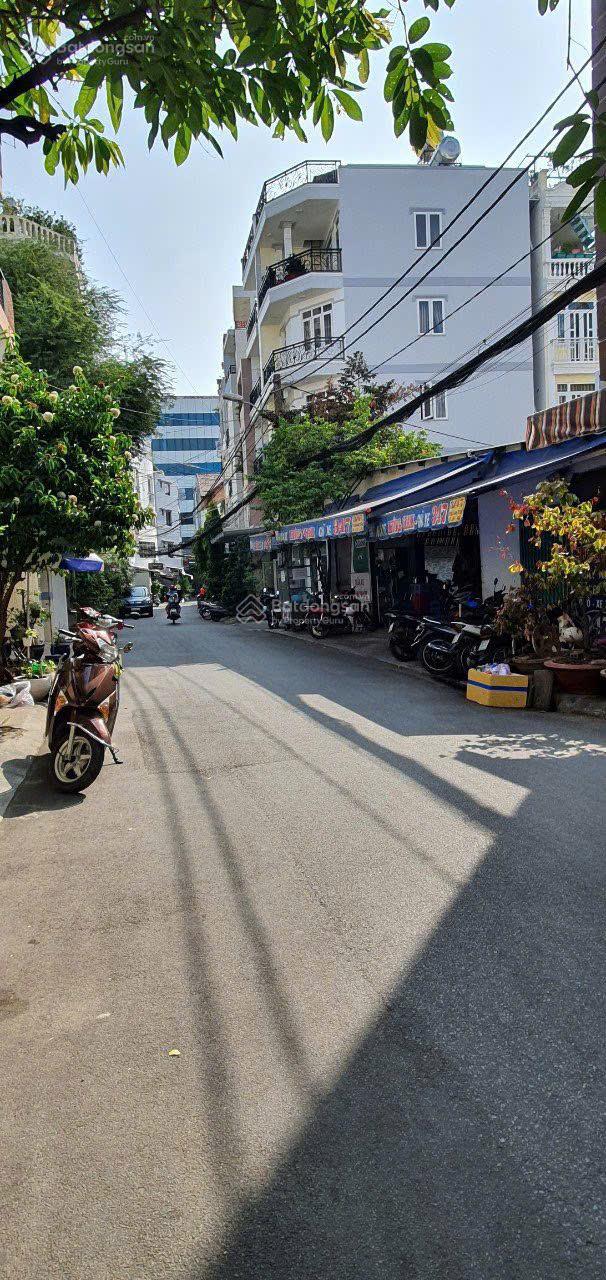 Nhà trung tâm Quận 10  Khuôn đất nở hậu 84m² hiếm có, hẻm xe hơi rộng rãi giá bán chỉ 16.5 tỷ