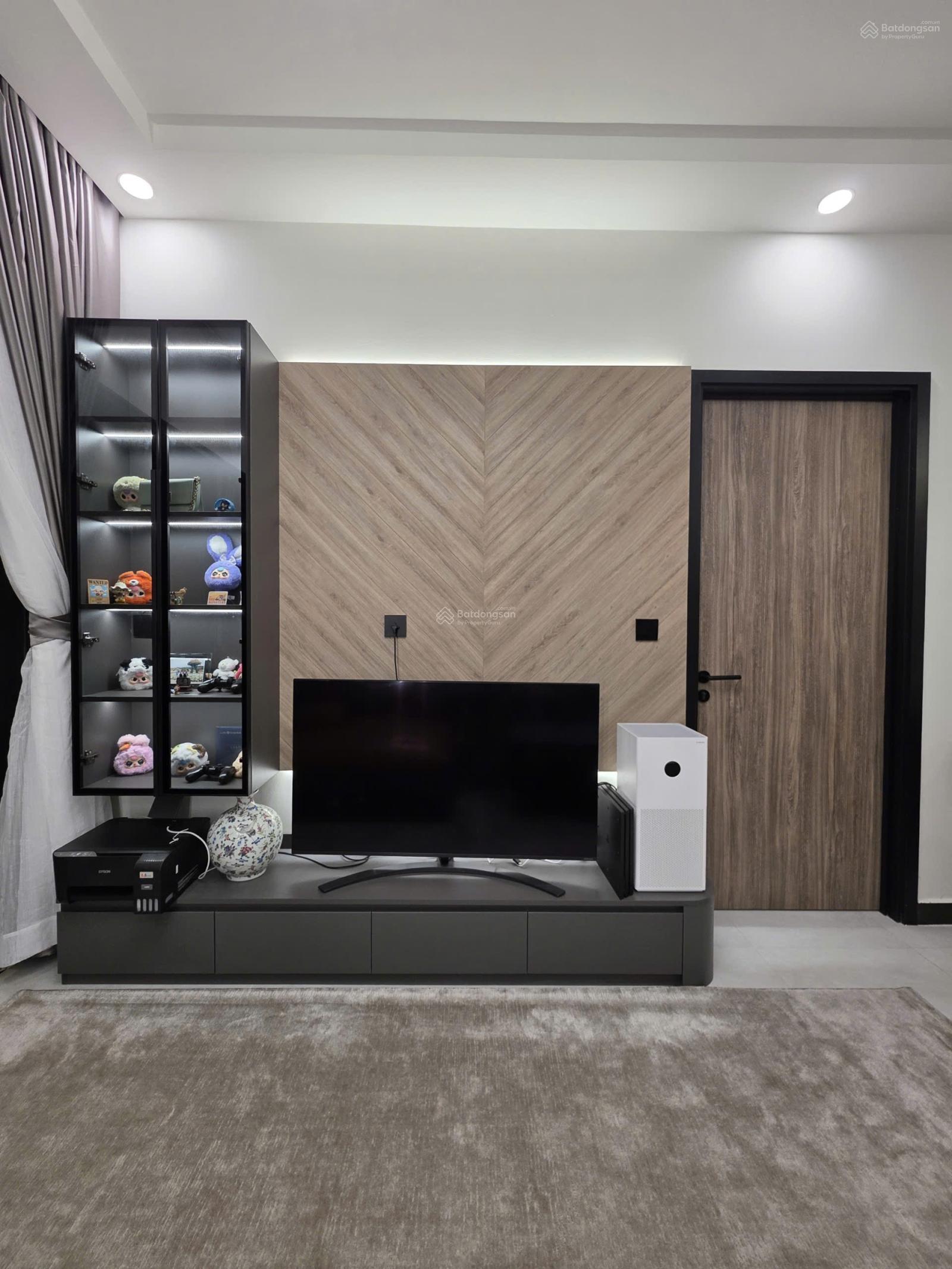 Thuê ngay 2PN2WC 84m2 mới 100% nội thất Luxury view sông Bến Vân Đồn quận 4 sát Q1 LH 0775 924 ***