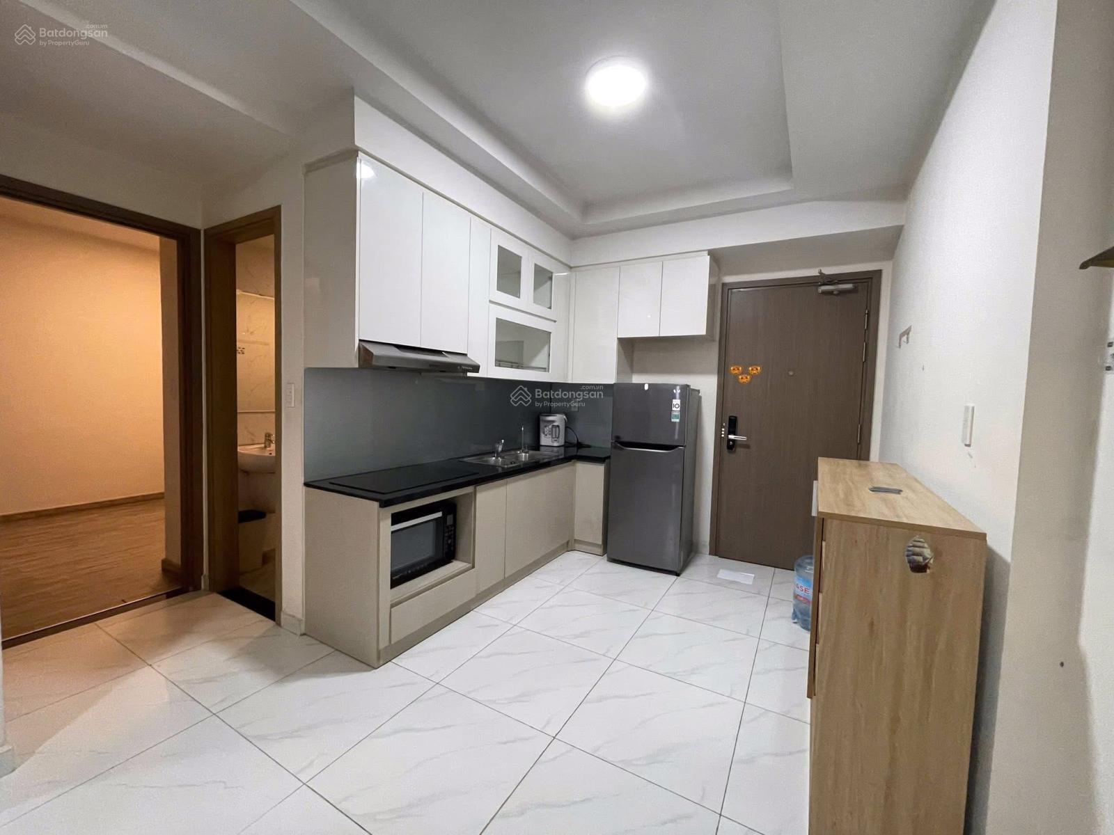 Bán căn hộ Happy One Vạn Xuân mặt tiền QL13 2pn 2wc 54m2 có nội thất giá 1tỷ550 view công viên