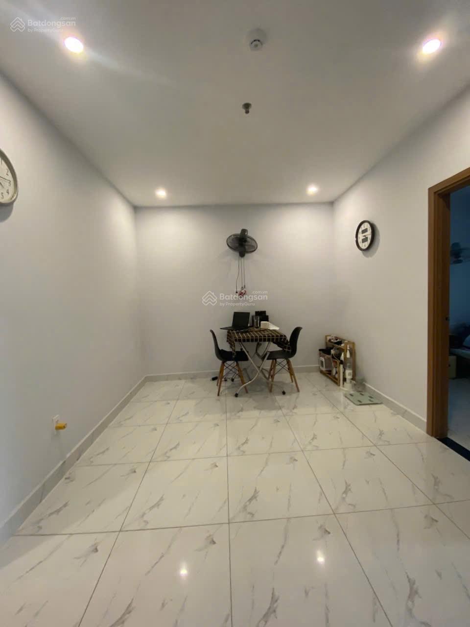 (7878) cho thuê lâu dài Star Tower, 49,5 m2, full nội thất: 4,7 triệu/tháng. Kế vòng xoay An Phú