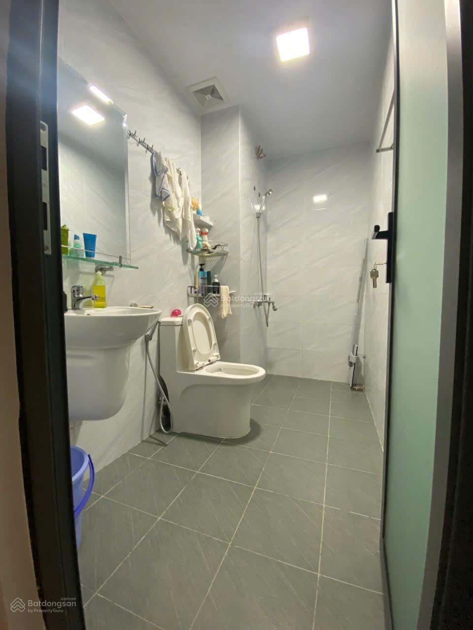 (7878) cho thuê lâu dài Star Tower, 49,5 m2, full nội thất: 4,7 triệu/tháng. Kế vòng xoay An Phú